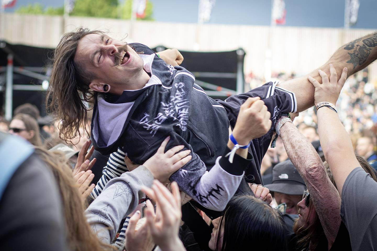 Alter Bridge, Knocked Loose i Márdi u táboráku. Rock for People uzavřel další nezapomenutelný ročník