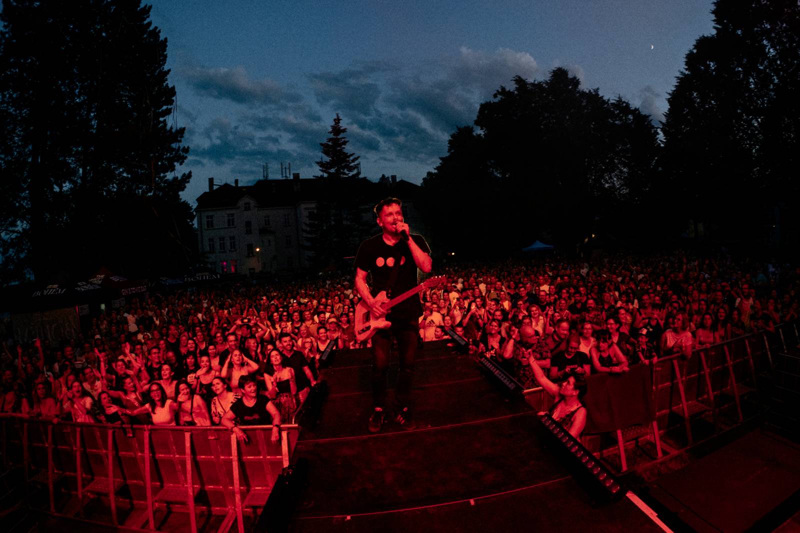 Chinaski přivezli své Open Air Léto do Litoměřic. Fanouškům nabídli pět hodin zábavy