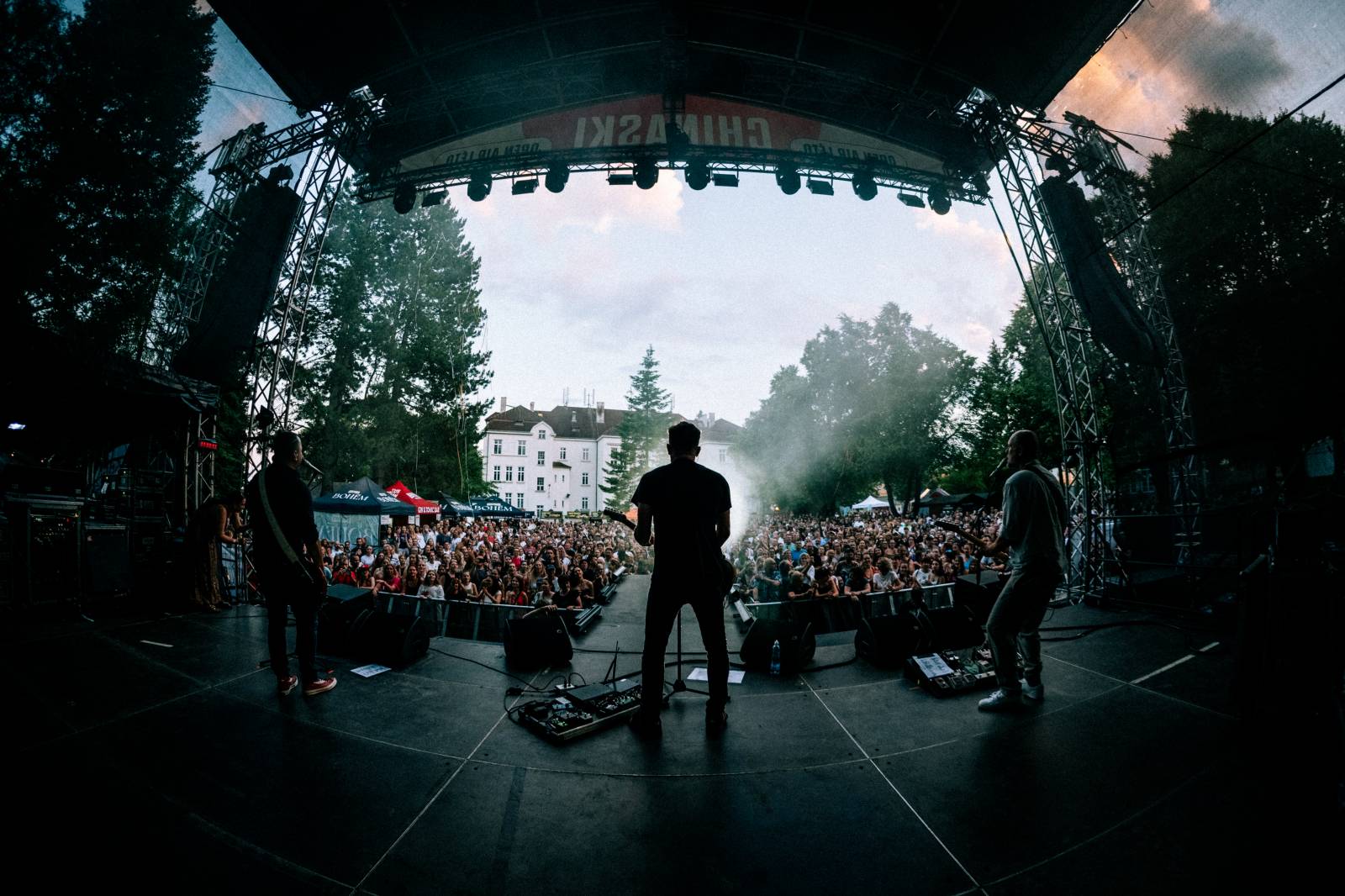 Chinaski přivezli své Open Air Léto do Litoměřic. Fanouškům nabídli pět hodin zábavy