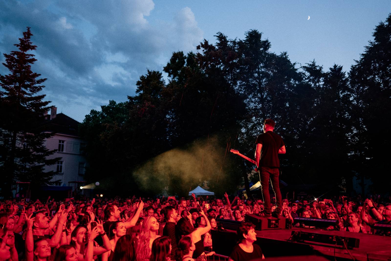 Chinaski přivezli své Open Air Léto do Litoměřic. Fanouškům nabídli pět hodin zábavy