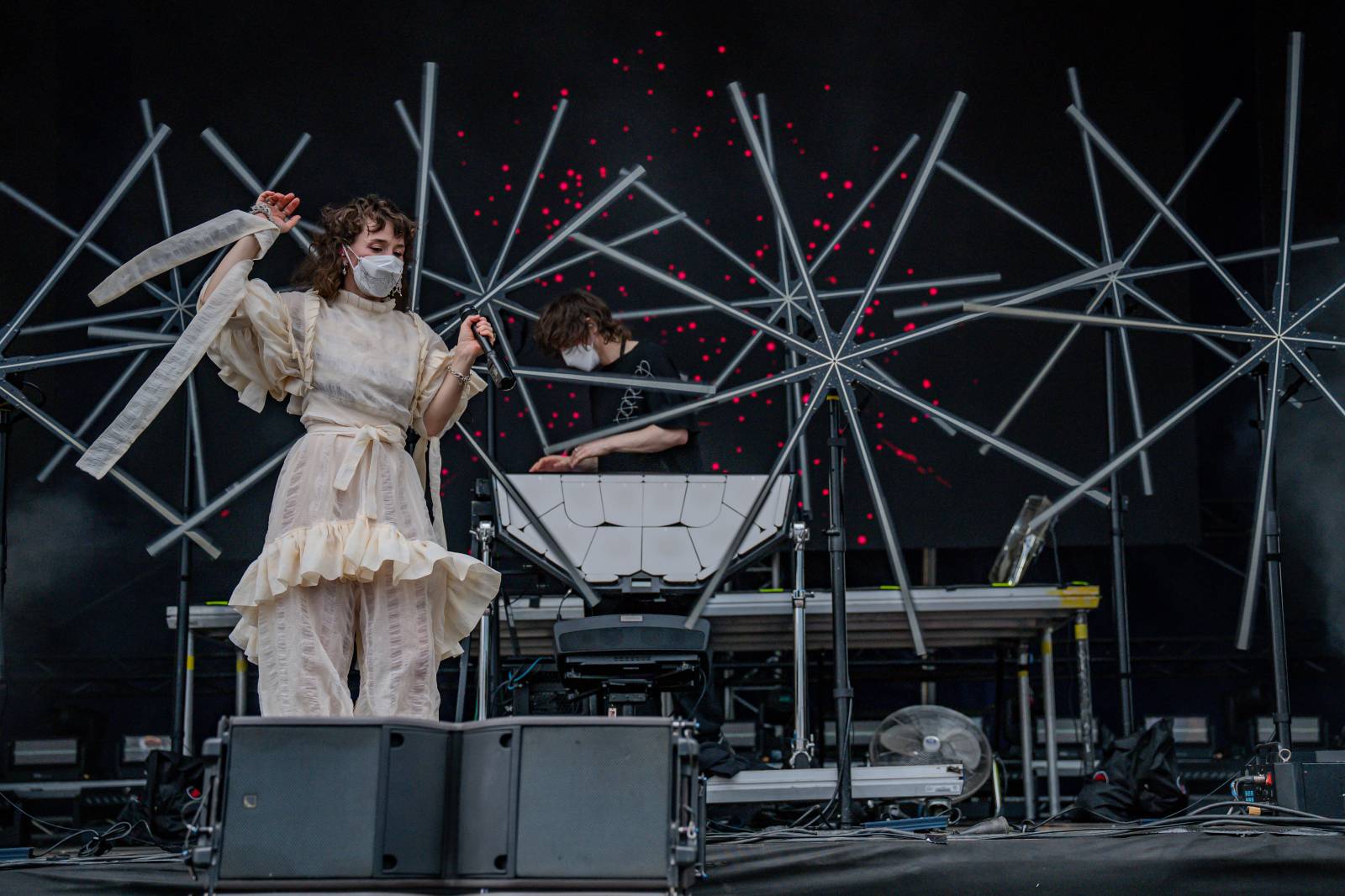 Slowdive si získali publikum na Metronome Prague. Bavili také Manic Street Preachers, Balu Brigada nebo Judeline
