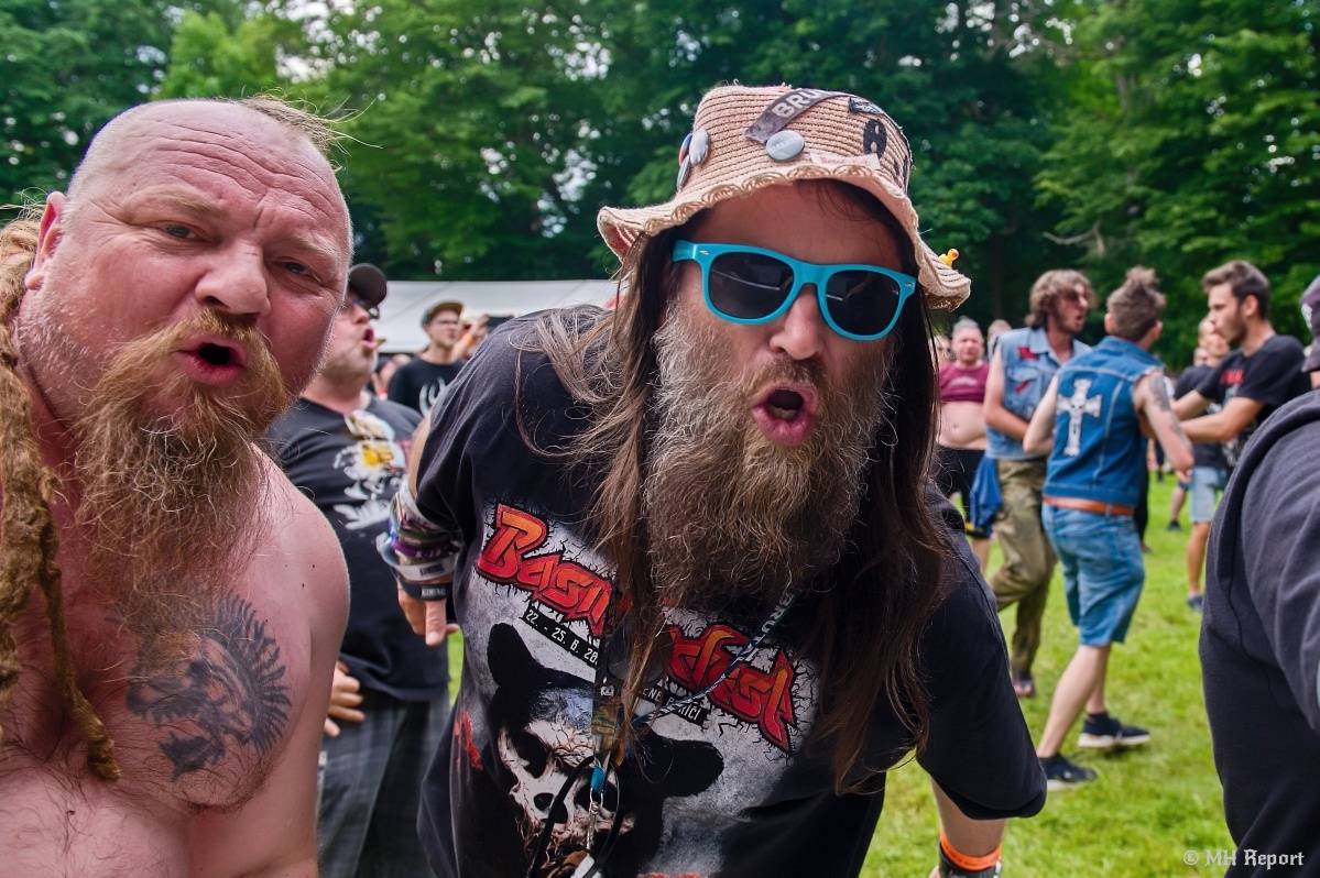 Hvězdou Rock for JK Manětín byli punkoví SPS. Žízeň publikum uhasilo s Alkeholem, zahrálo i Totální nasazení