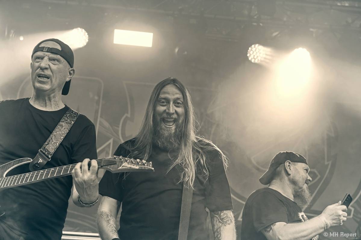 Hvězdou Rock for JK Manětín byli punkoví SPS. Žízeň publikum uhasilo s Alkeholem, zahrálo i Totální nasazení