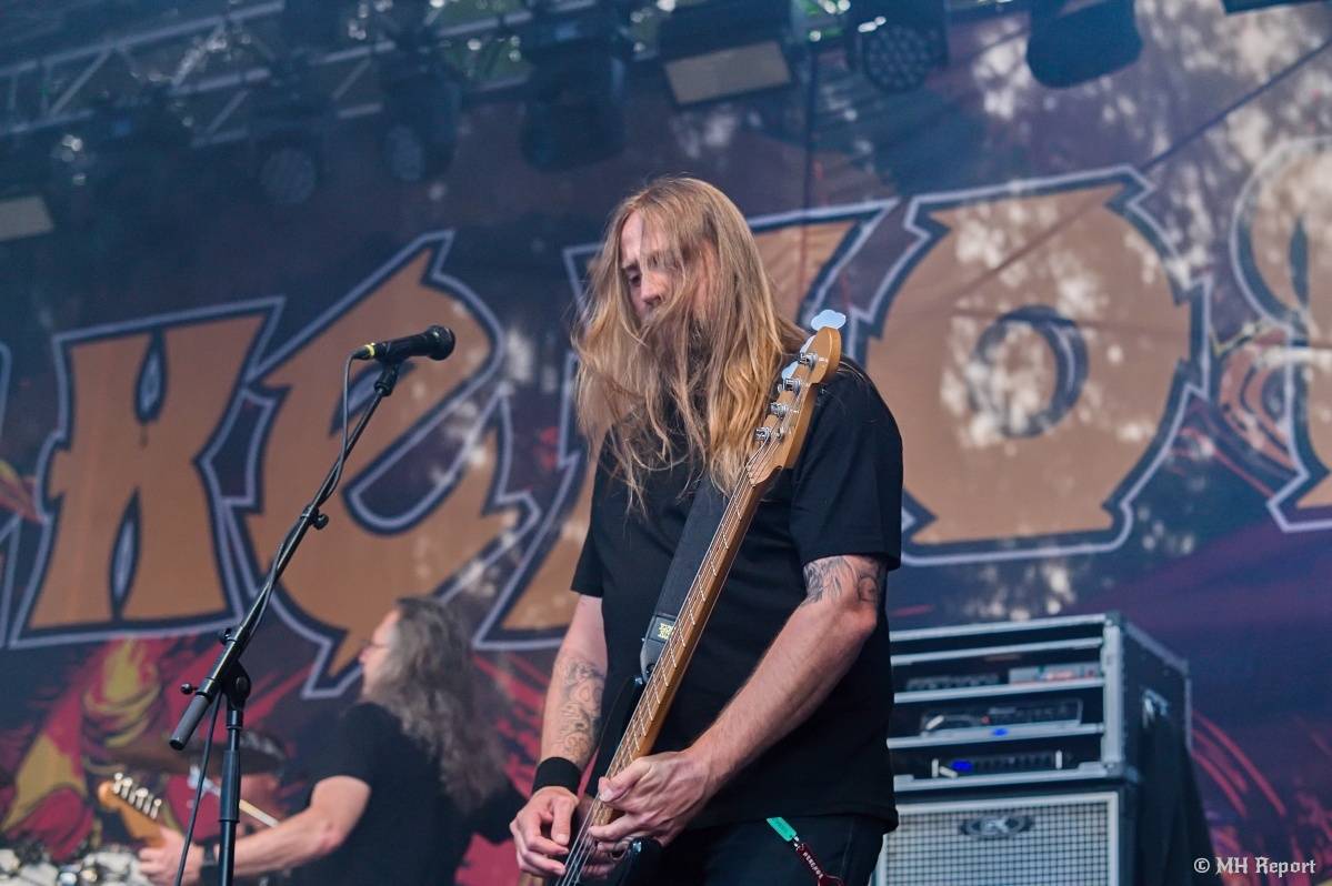 Hvězdou Rock for JK Manětín byli punkoví SPS. Žízeň publikum uhasilo s Alkeholem, zahrálo i Totální nasazení