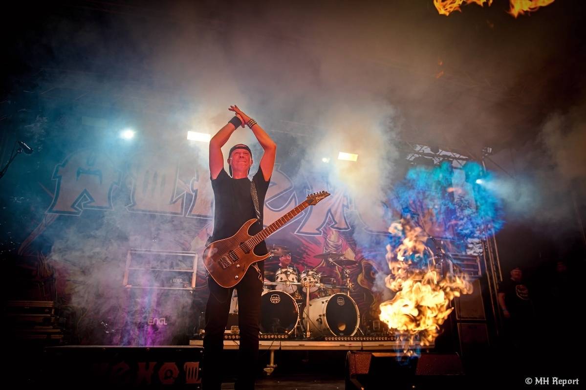 Hvězdou Rock for JK Manětín byli punkoví SPS. Žízeň publikum uhasilo s Alkeholem, zahrálo i Totální nasazení