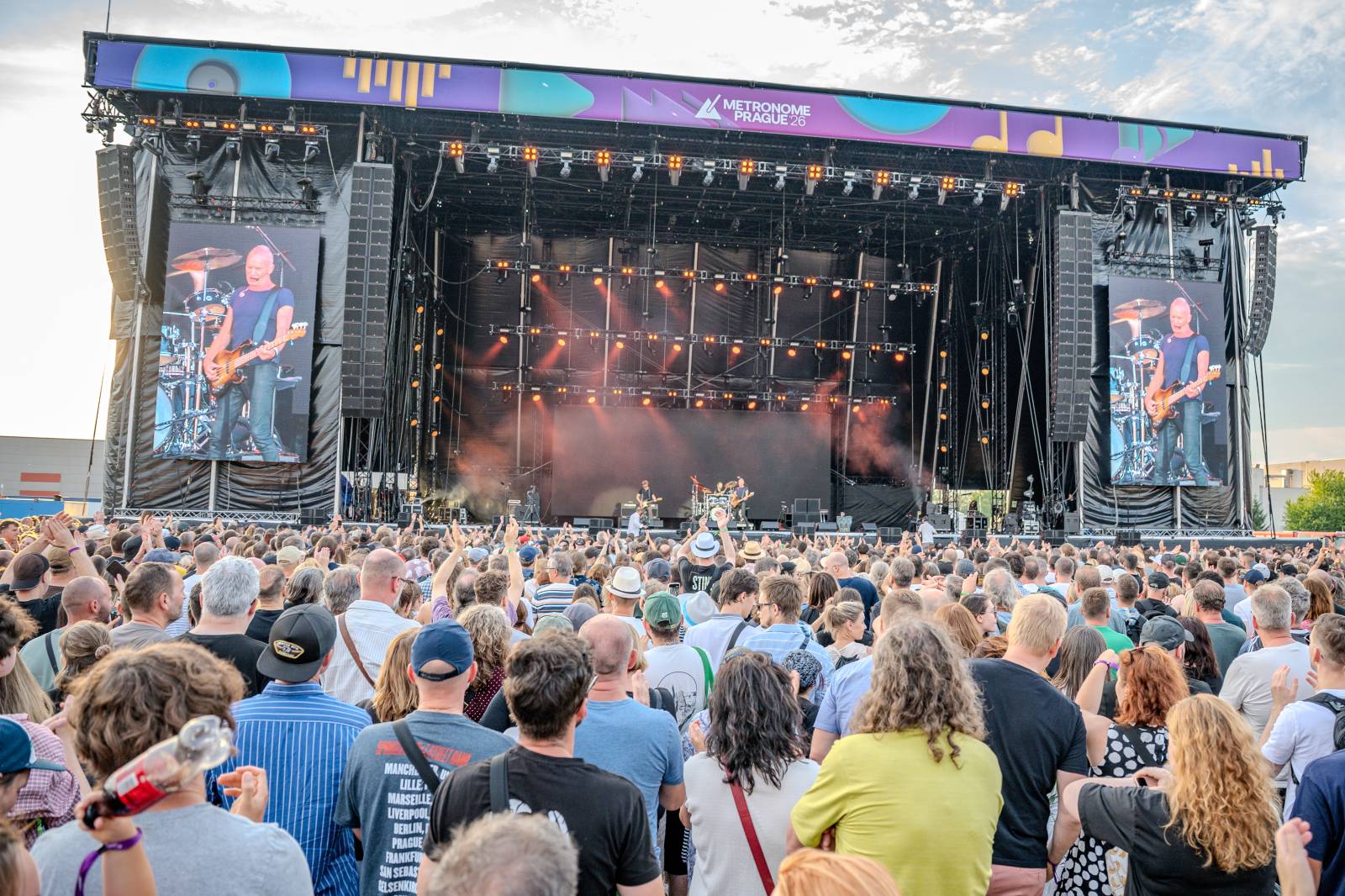 Sting ukončil desátý ročník Metronome Prague. Razorlight vzali publikum do svého obýváku a bavili i Marcell a fiedlerski