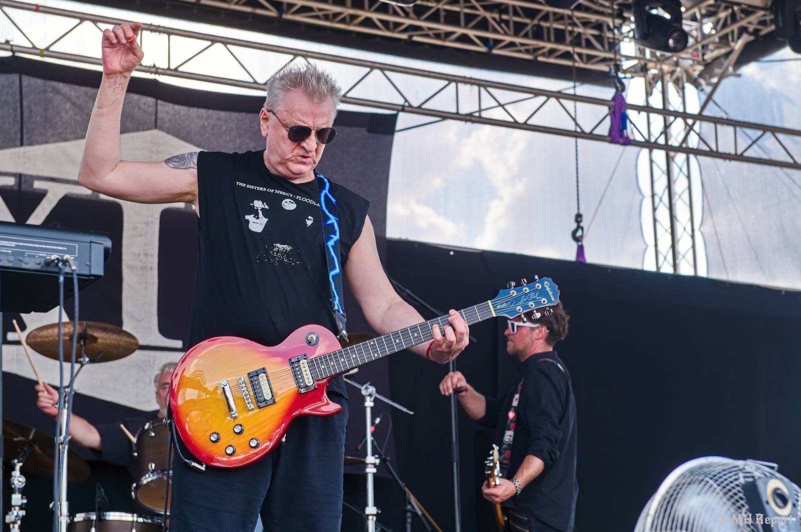 Basinfirefest odstartoval ve velkém stylu. Čtvrtek nabídl koncerty Arakainu, Freedom Call i Death To All