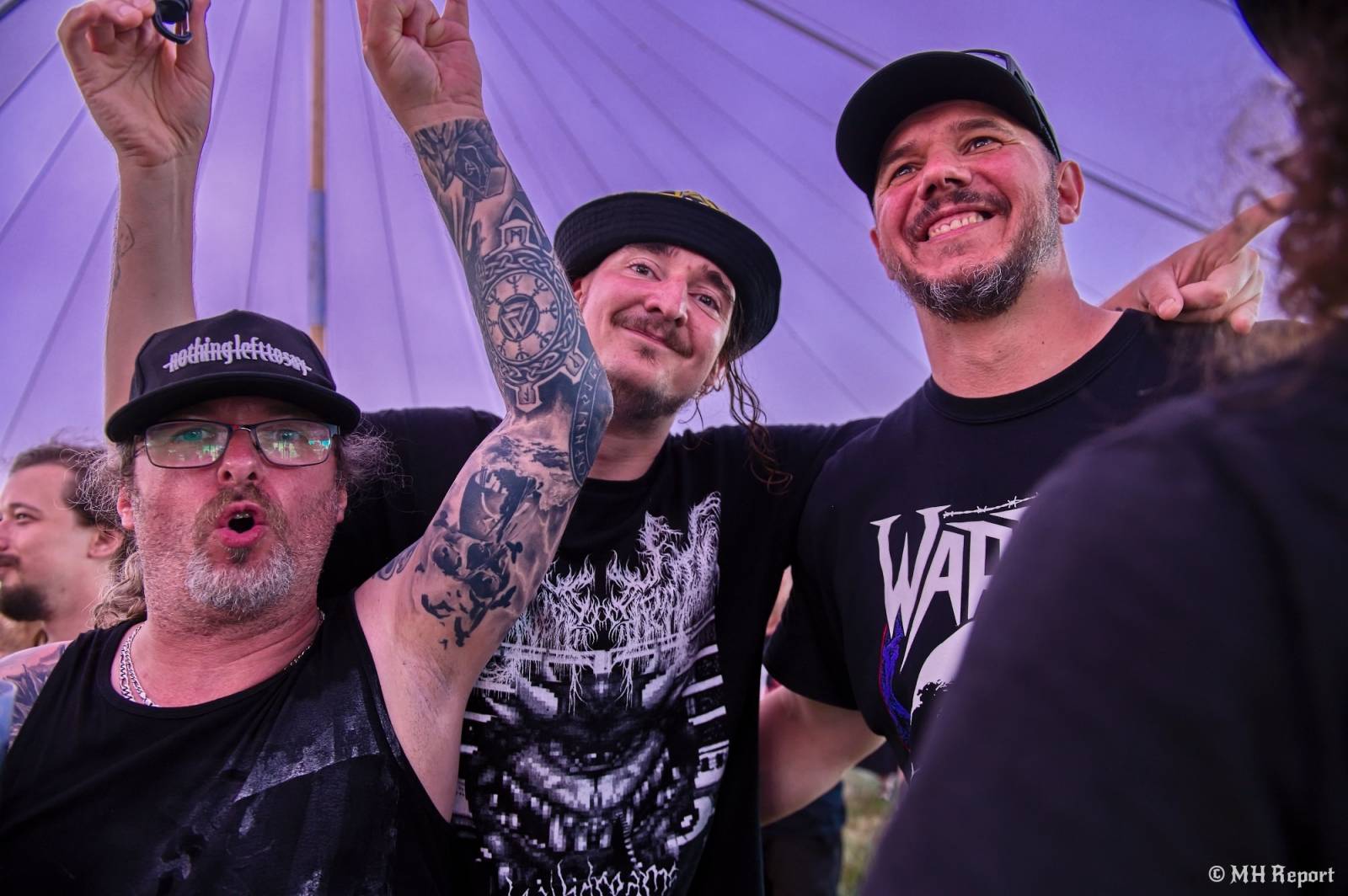 Basinfirefest odstartoval ve velkém stylu. Čtvrtek nabídl koncerty Arakainu, Freedom Call i Death To All