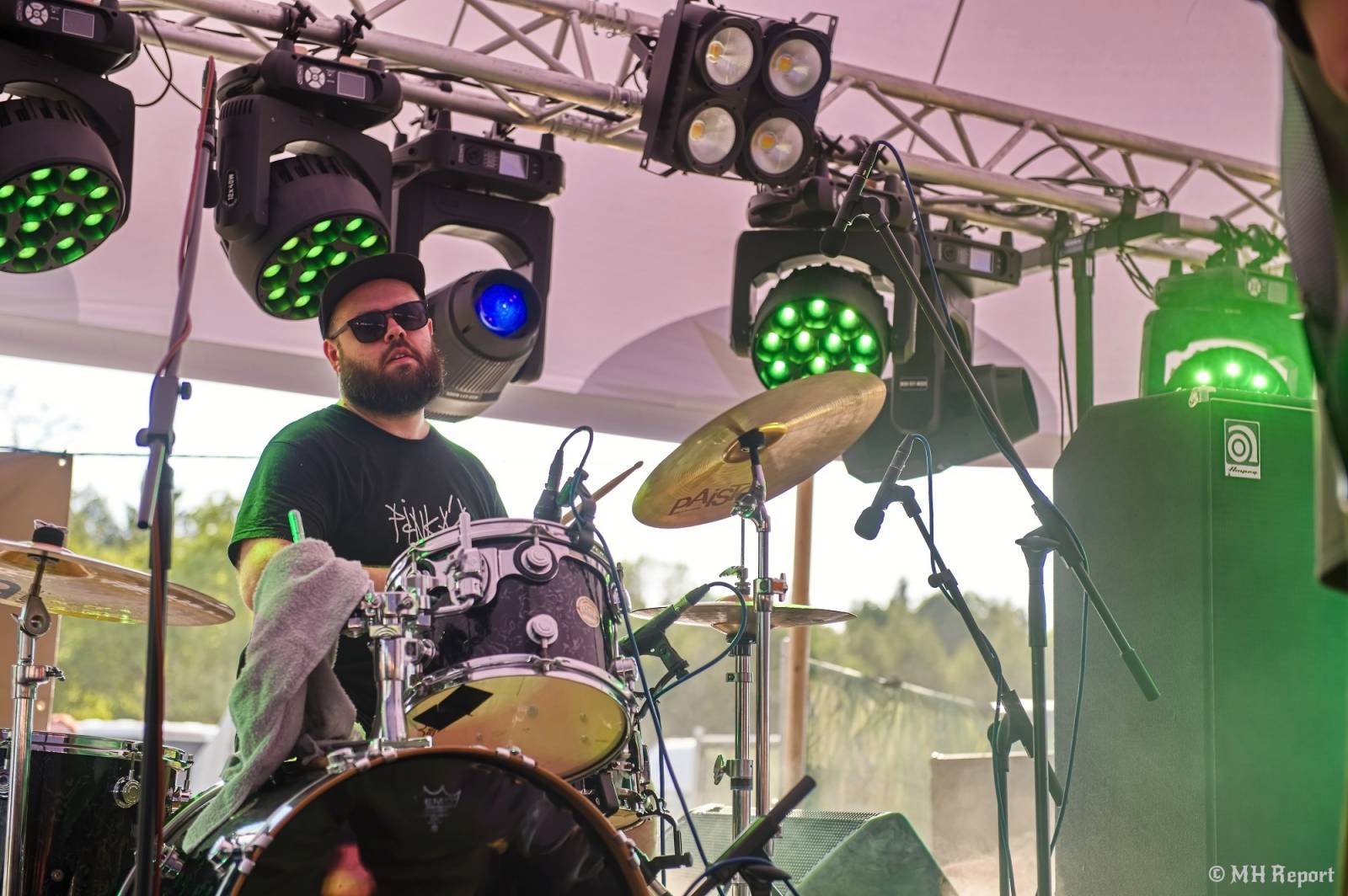 Basinfirefest odstartoval ve velkém stylu. Čtvrtek nabídl koncerty Arakainu, Freedom Call i Death To All