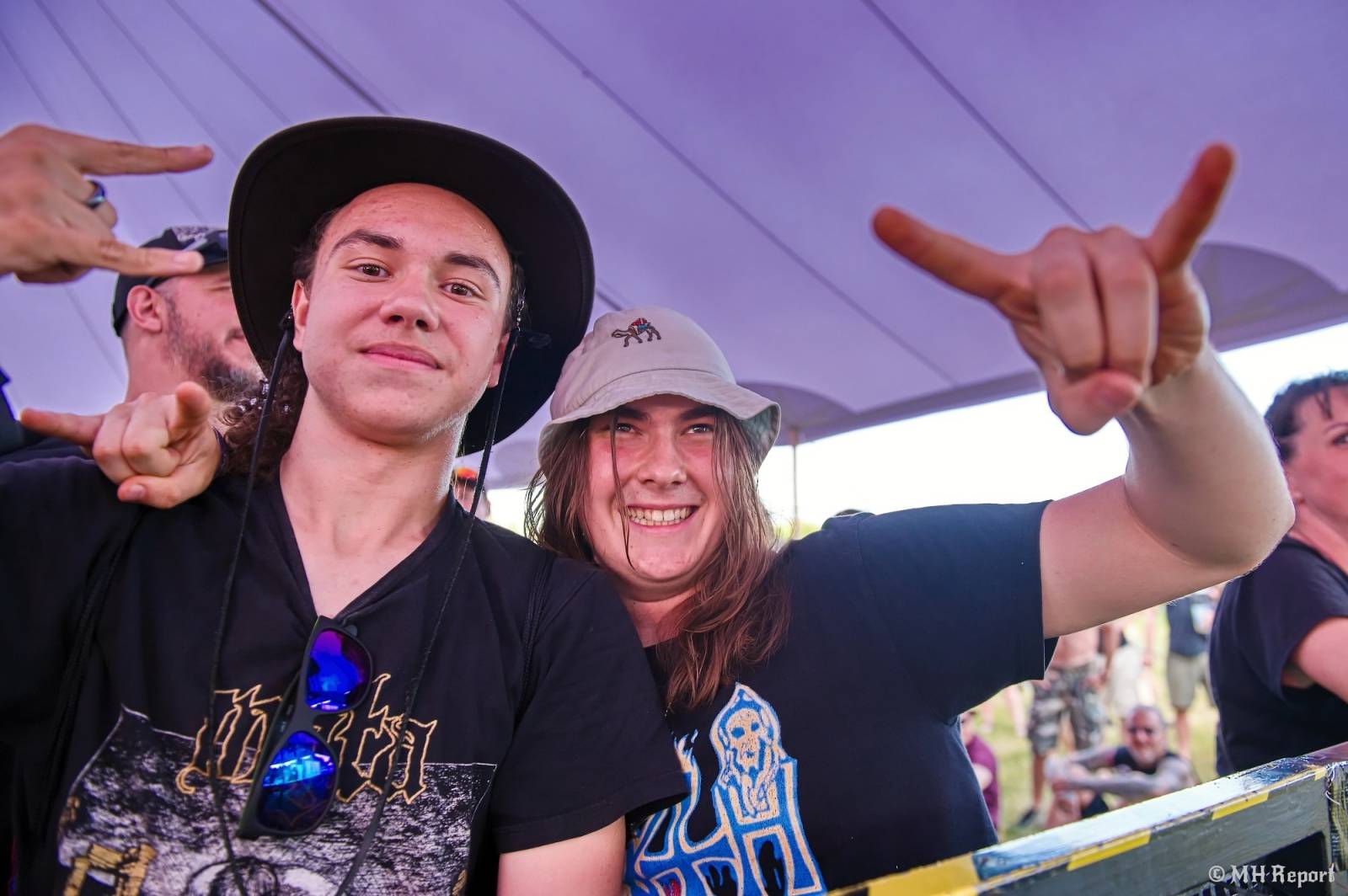 Basinfirefest odstartoval ve velkém stylu. Čtvrtek nabídl koncerty Arakainu, Freedom Call i Death To All