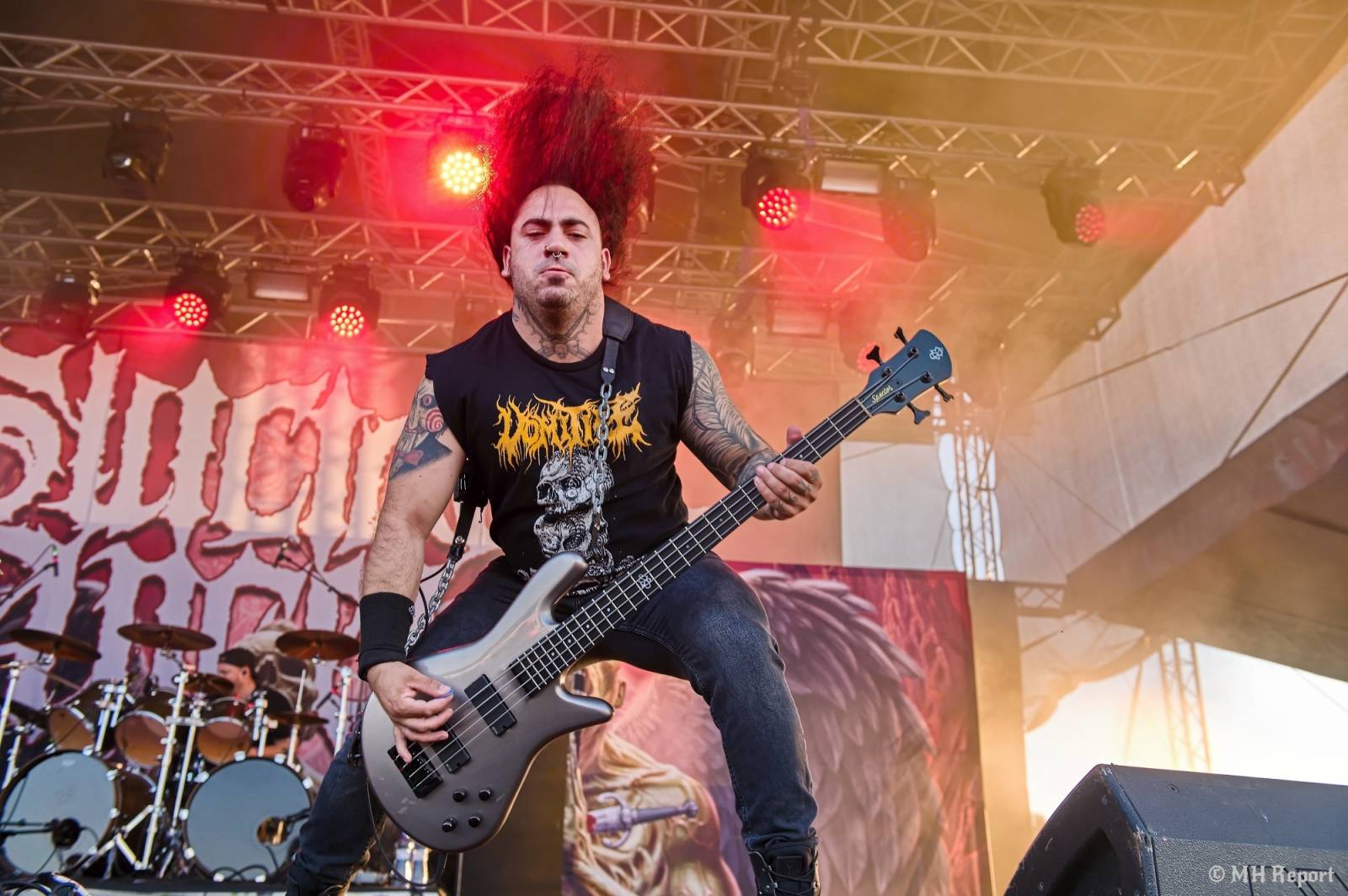 Basinfirefest odstartoval ve velkém stylu. Čtvrtek nabídl koncerty Arakainu, Freedom Call i Death To All