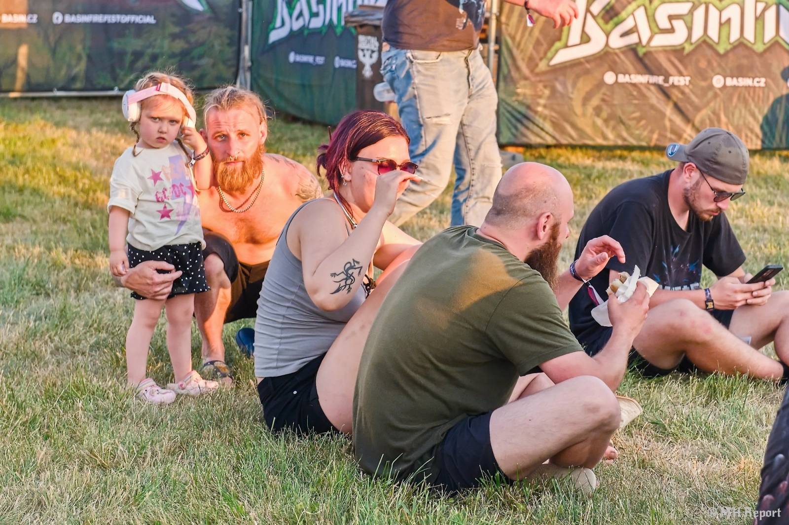 Basinfirefest odstartoval ve velkém stylu. Čtvrtek nabídl koncerty Arakainu, Freedom Call i Death To All