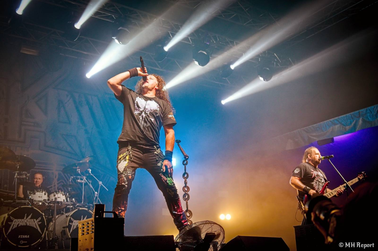 Basinfirefest odstartoval ve velkém stylu. Čtvrtek nabídl koncerty Arakainu, Freedom Call i Death To All