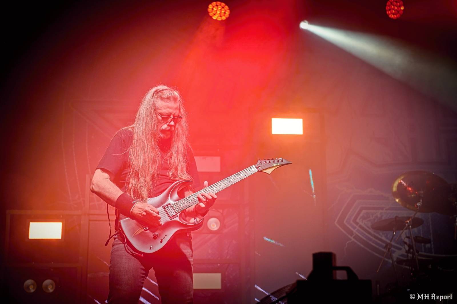 Basinfirefest odstartoval ve velkém stylu. Čtvrtek nabídl koncerty Arakainu, Freedom Call i Death To All