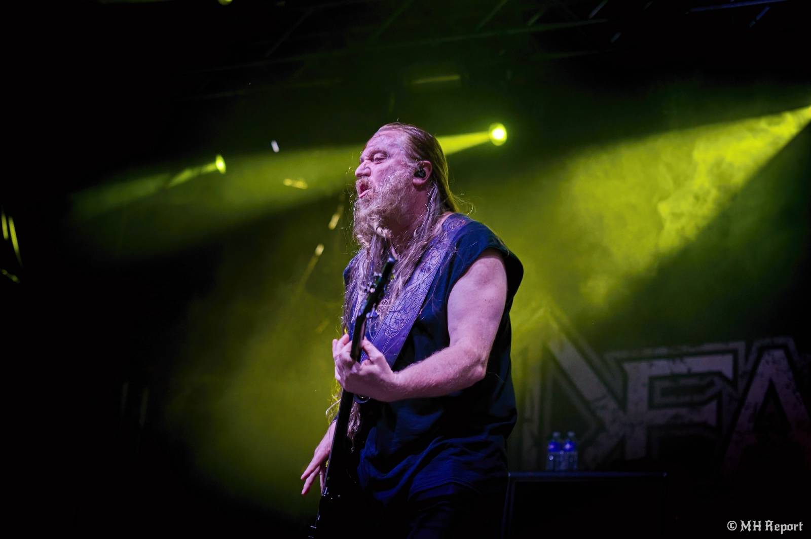 Basinfirefest odstartoval ve velkém stylu. Čtvrtek nabídl koncerty Arakainu, Freedom Call i Death To All