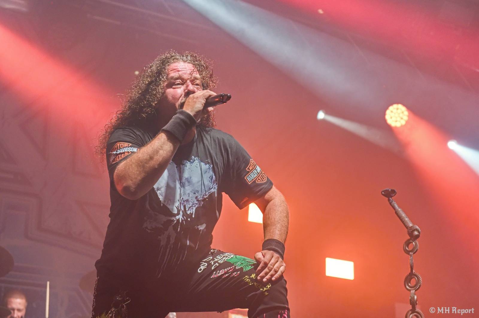 Basinfirefest odstartoval ve velkém stylu. Čtvrtek nabídl koncerty Arakainu, Freedom Call i Death To All
