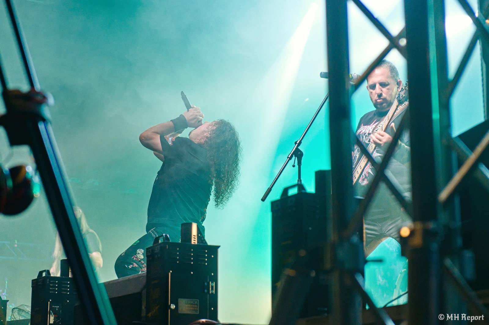 Basinfirefest odstartoval ve velkém stylu. Čtvrtek nabídl koncerty Arakainu, Freedom Call i Death To All