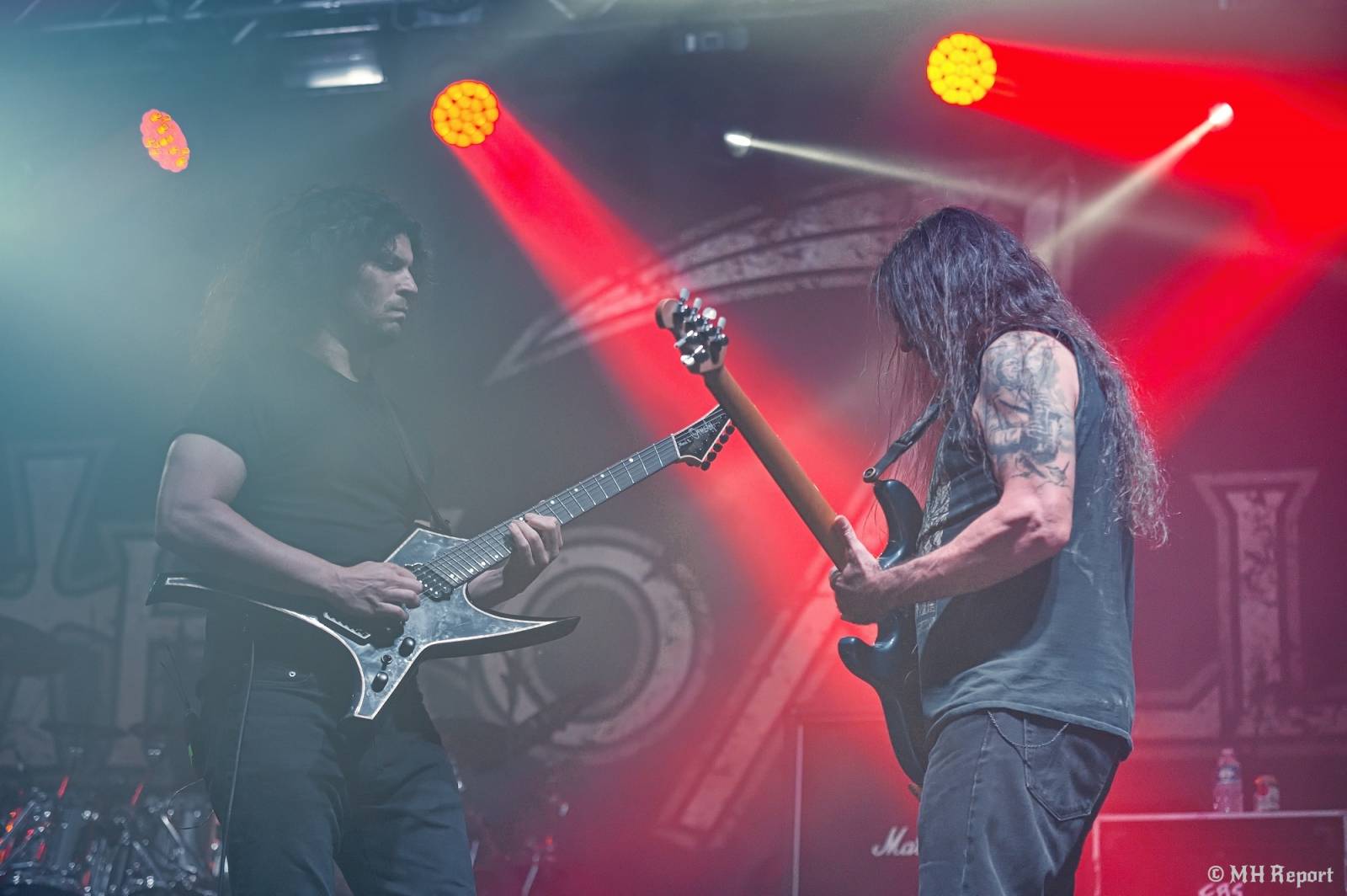 Basinfirefest odstartoval ve velkém stylu. Čtvrtek nabídl koncerty Arakainu, Freedom Call i Death To All
