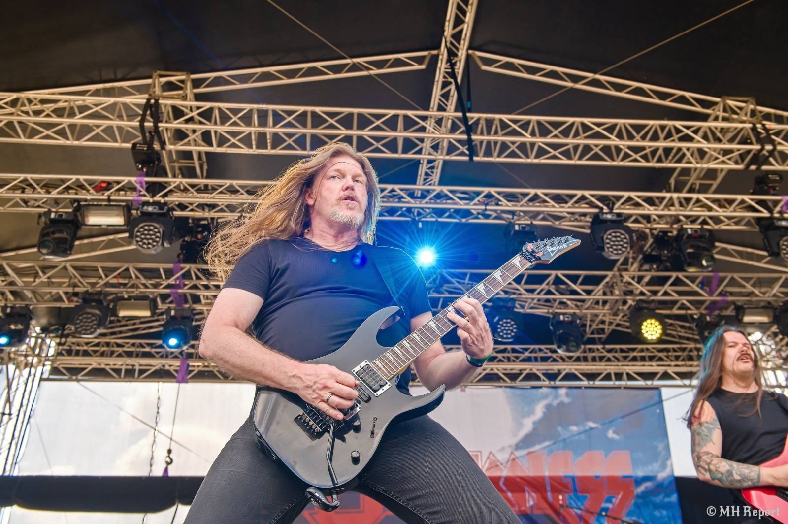 Tahákem třetího dne Basinfirefestu byli Napalm Death, dorazili i Paradise Lost a Six Feet Under