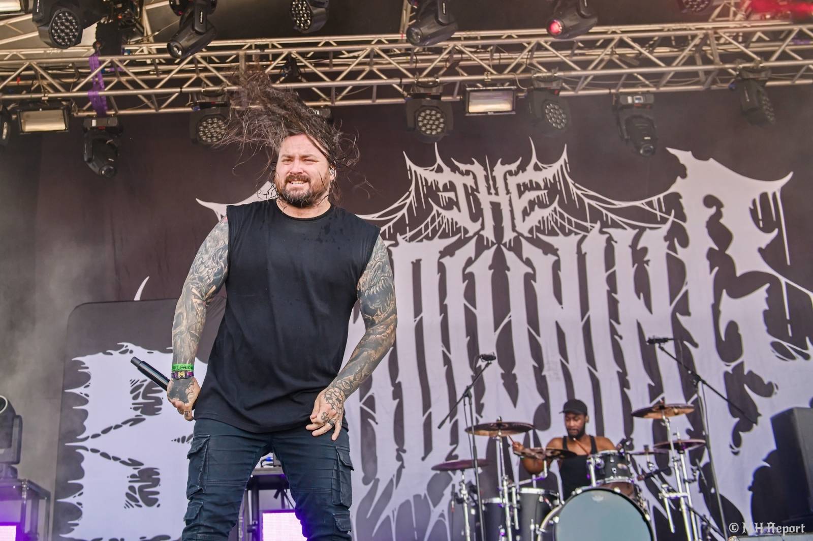 Tahákem třetího dne Basinfirefestu byli Napalm Death, dorazili i Paradise Lost a Six Feet Under