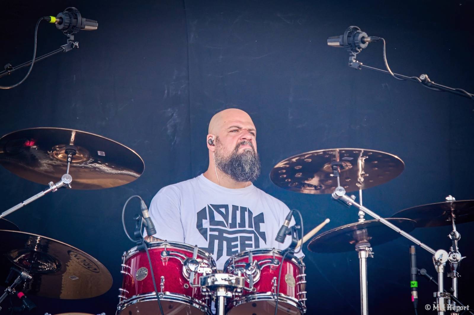 Tahákem třetího dne Basinfirefestu byli Napalm Death, dorazili i Paradise Lost a Six Feet Under