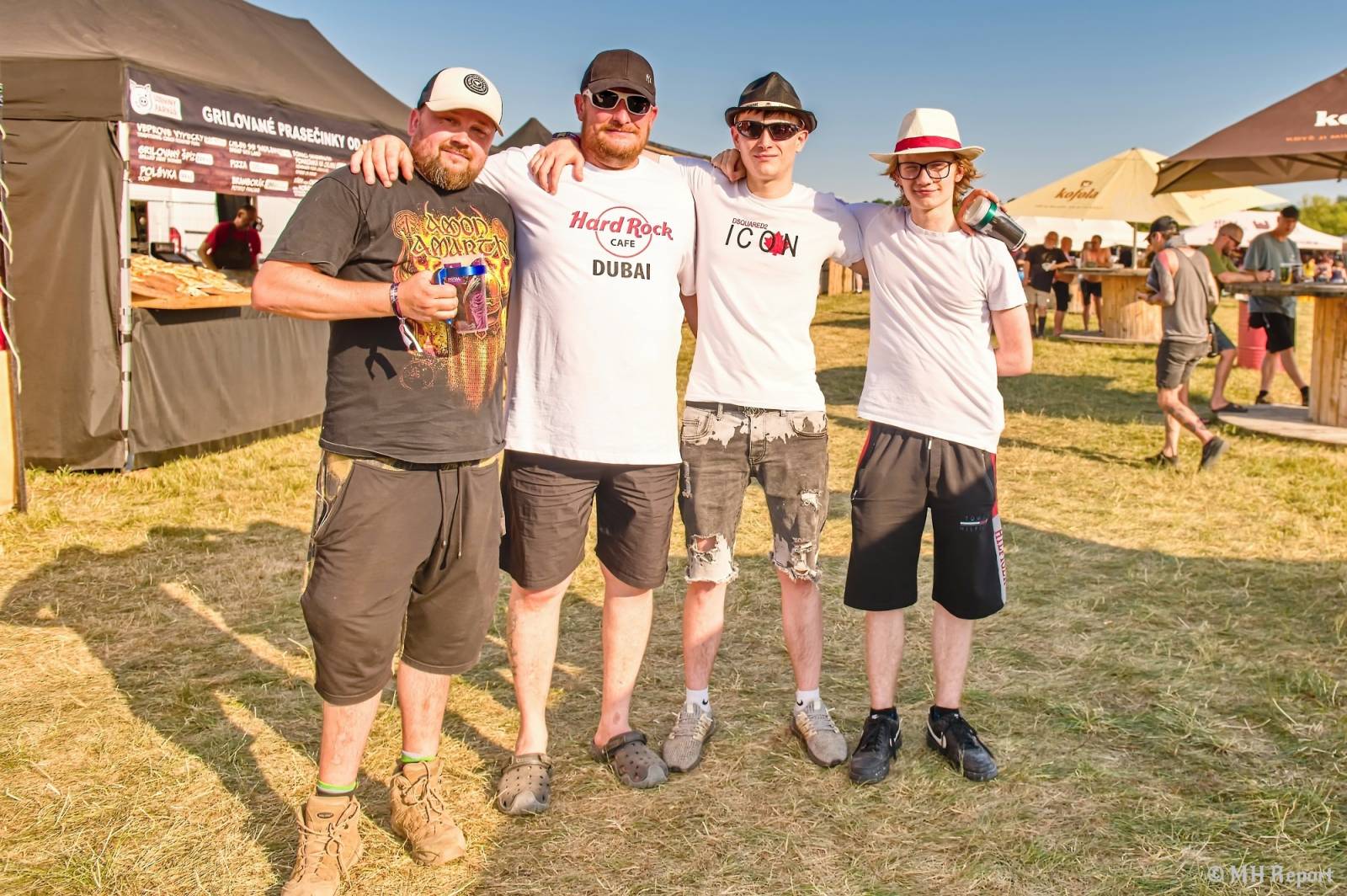 Tahákem třetího dne Basinfirefestu byli Napalm Death, dorazili i Paradise Lost a Six Feet Under