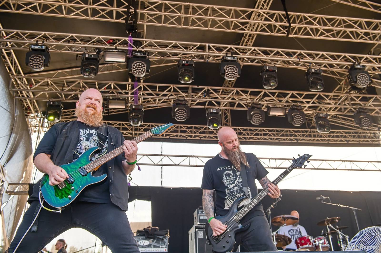 Tahákem třetího dne Basinfirefestu byli Napalm Death, dorazili i Paradise Lost a Six Feet Under