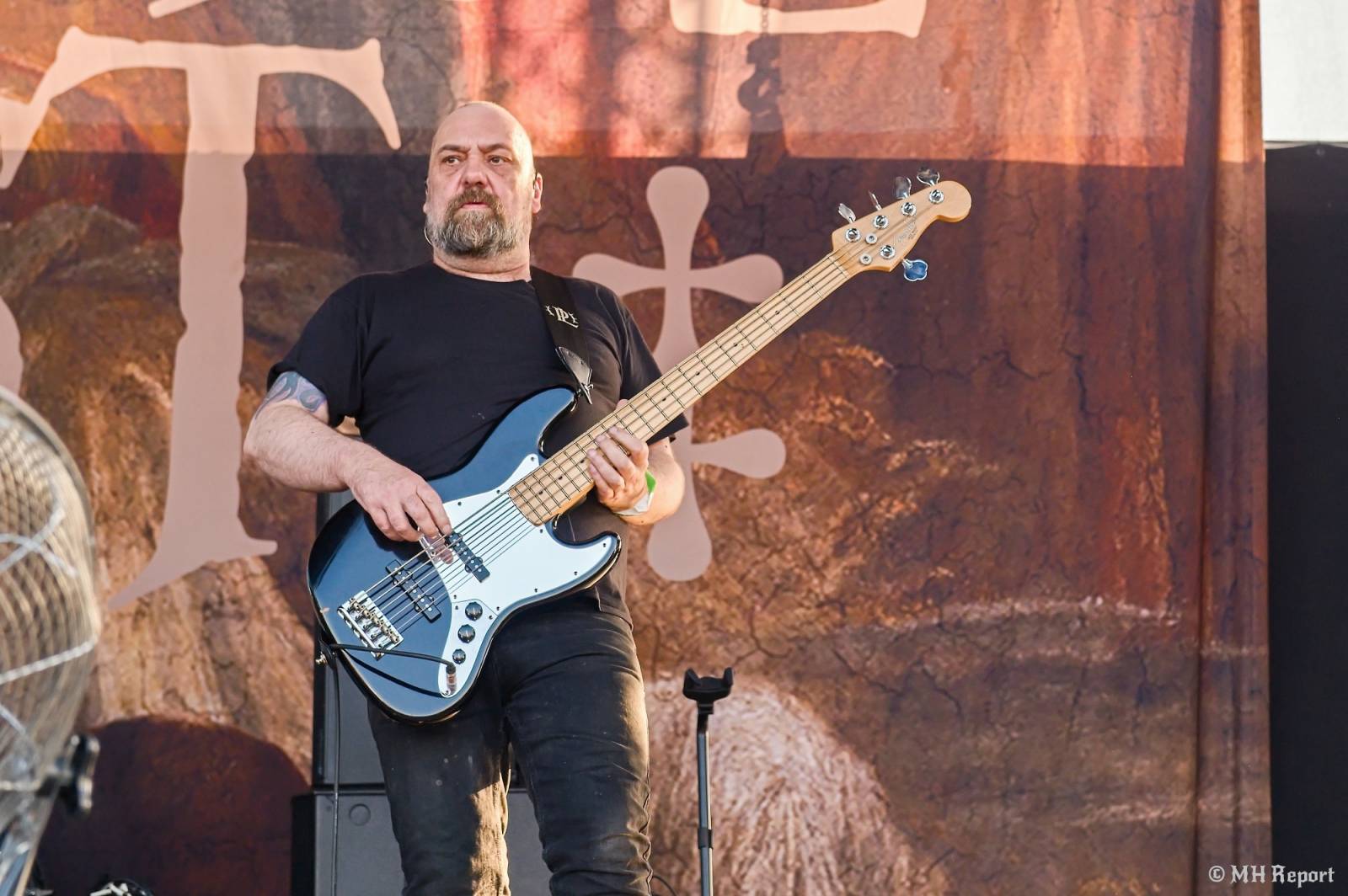 Tahákem třetího dne Basinfirefestu byli Napalm Death, dorazili i Paradise Lost a Six Feet Under