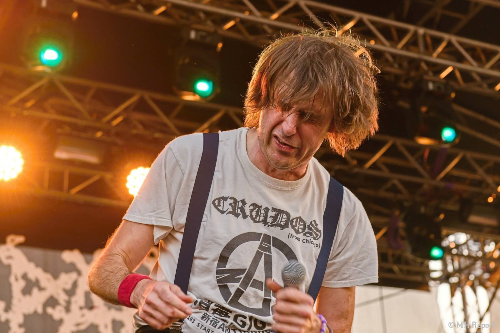 Tahákem třetího dne Basinfirefestu byli Napalm Death, dorazili i Paradise Lost a Six Feet Under