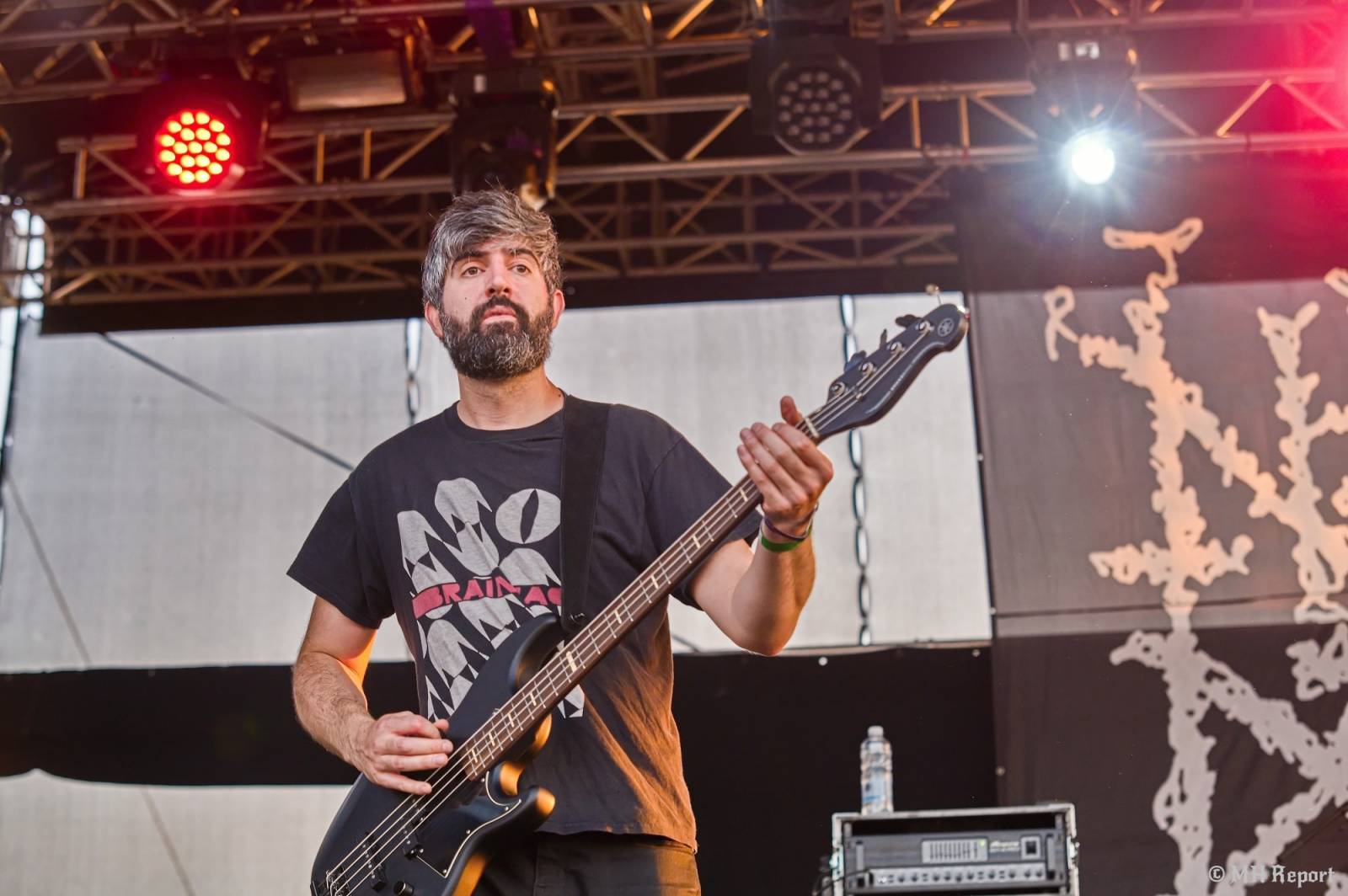 Tahákem třetího dne Basinfirefestu byli Napalm Death, dorazili i Paradise Lost a Six Feet Under
