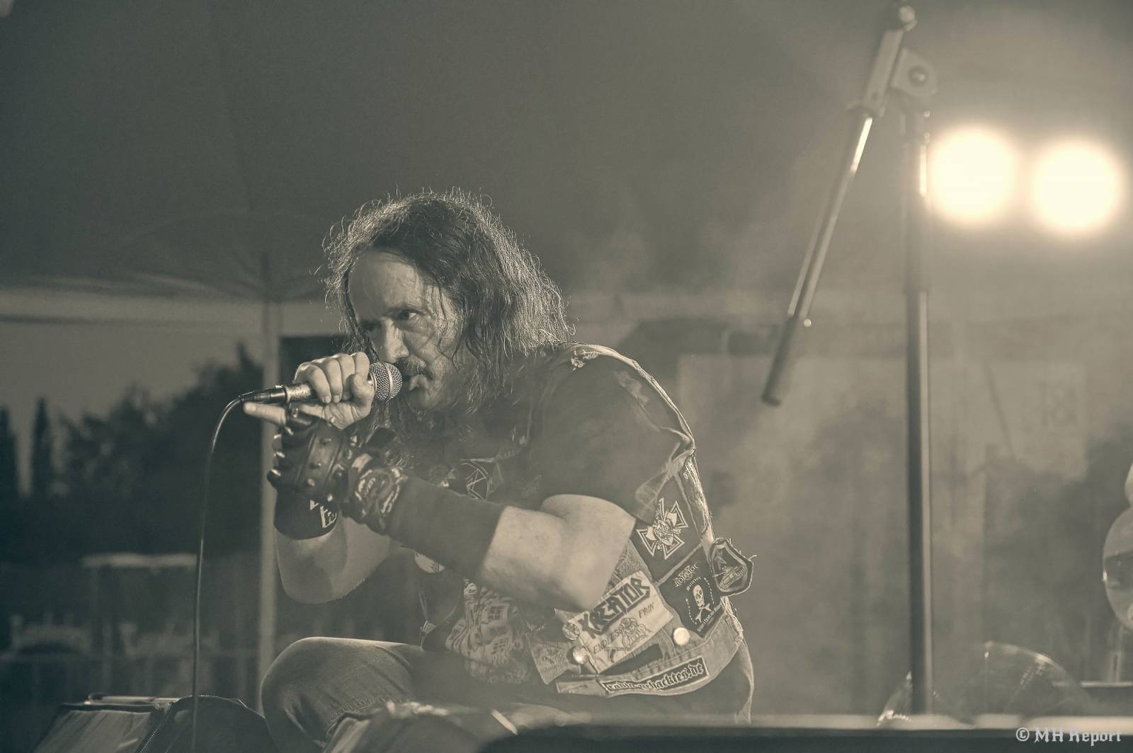 Tahákem třetího dne Basinfirefestu byli Napalm Death, dorazili i Paradise Lost a Six Feet Under