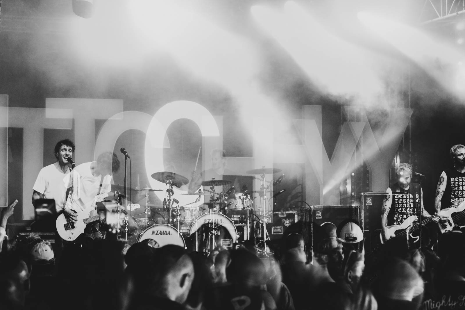 Mighty Sounds 2026, den první: Vedro, pogo a House of Protection jako jasný vrchol pátečního programu
