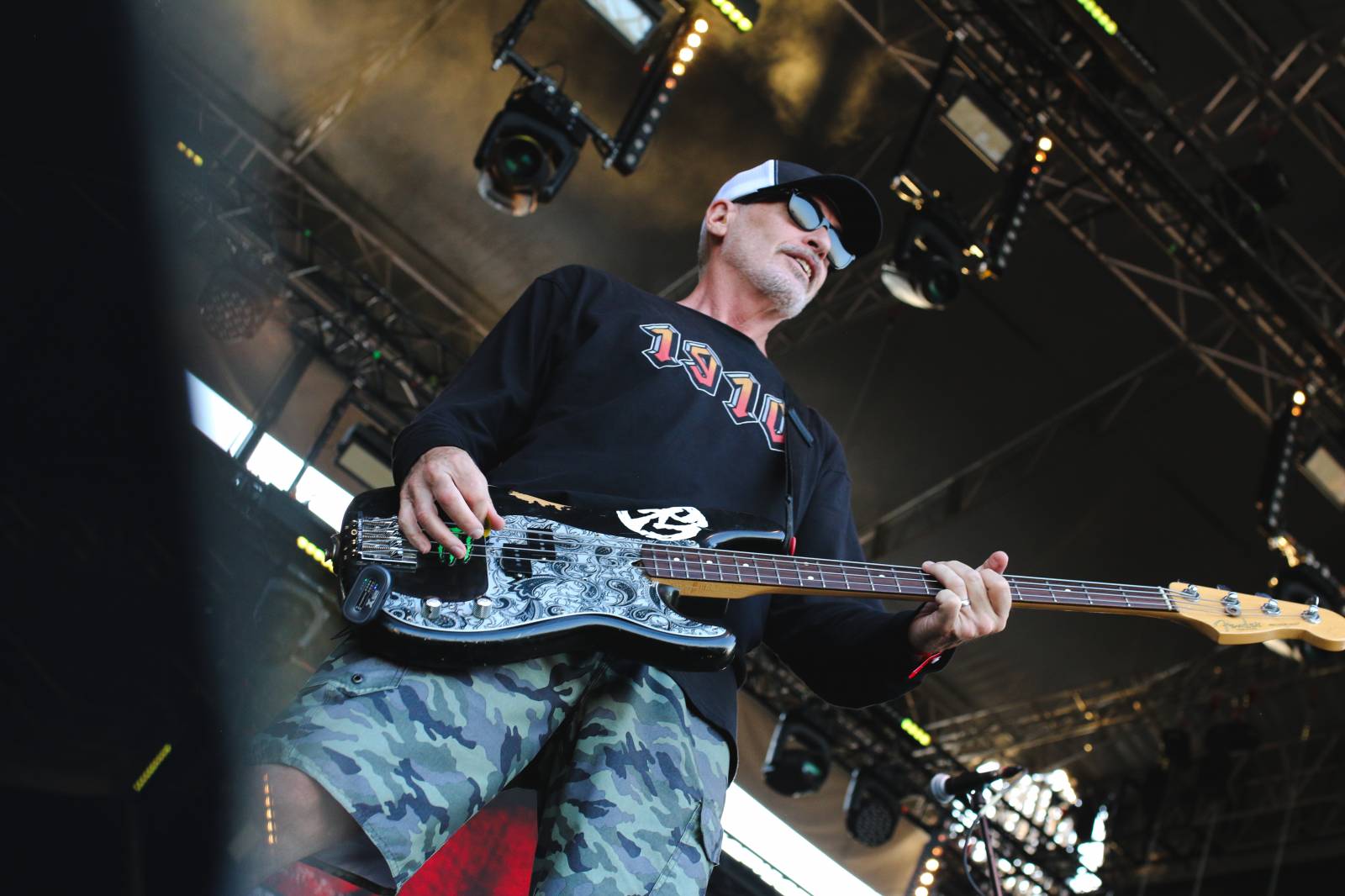 Mighty Sounds 2026, den druhý: Popelnicový riot, triumf Pennywise a noční tanec s The Baboon Show