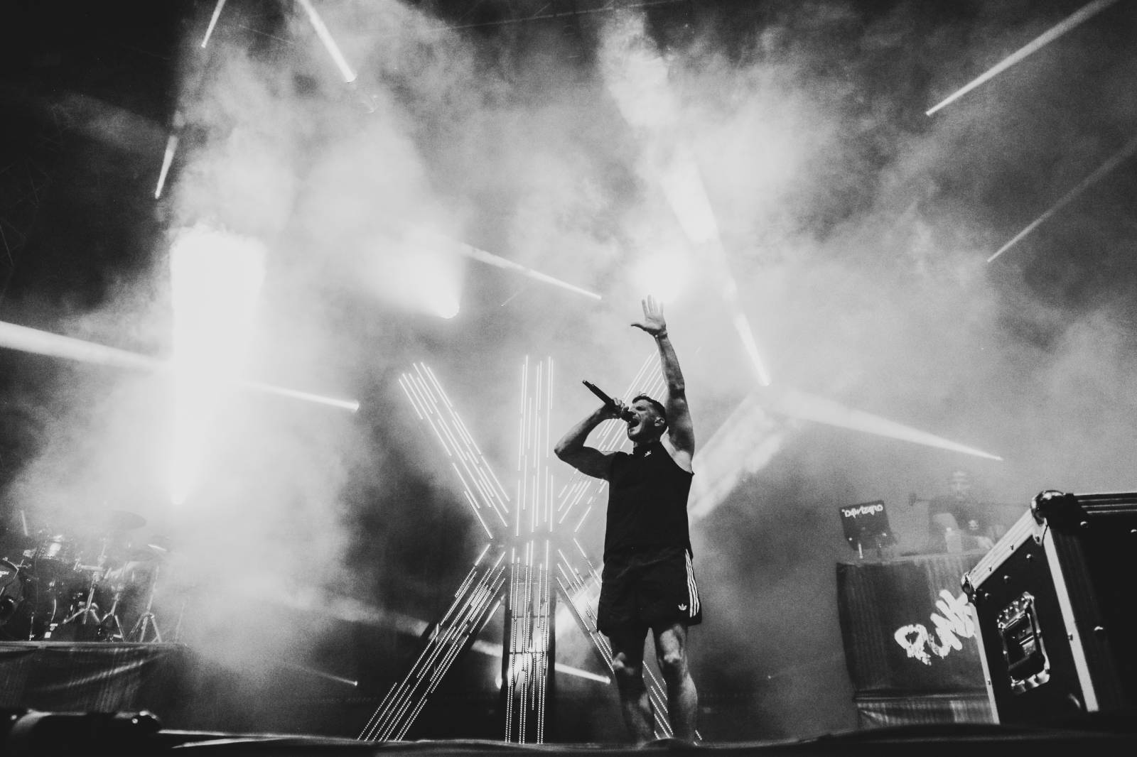 Mighty Sounds 2026, den druhý: Popelnicový riot, triumf Pennywise a noční tanec s The Baboon Show