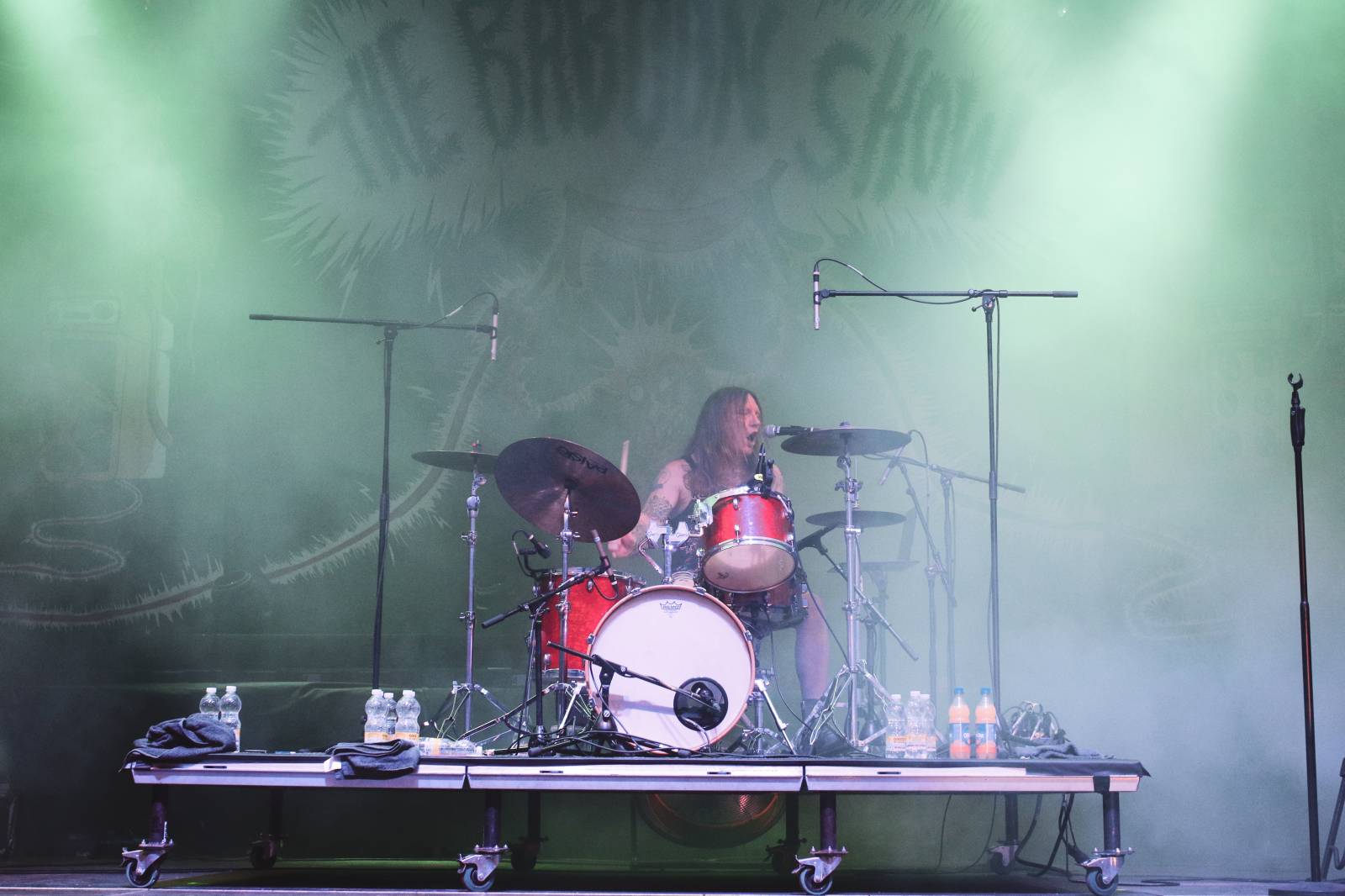 Mighty Sounds 2026, den druhý: Popelnicový riot, triumf Pennywise a noční tanec s The Baboon Show