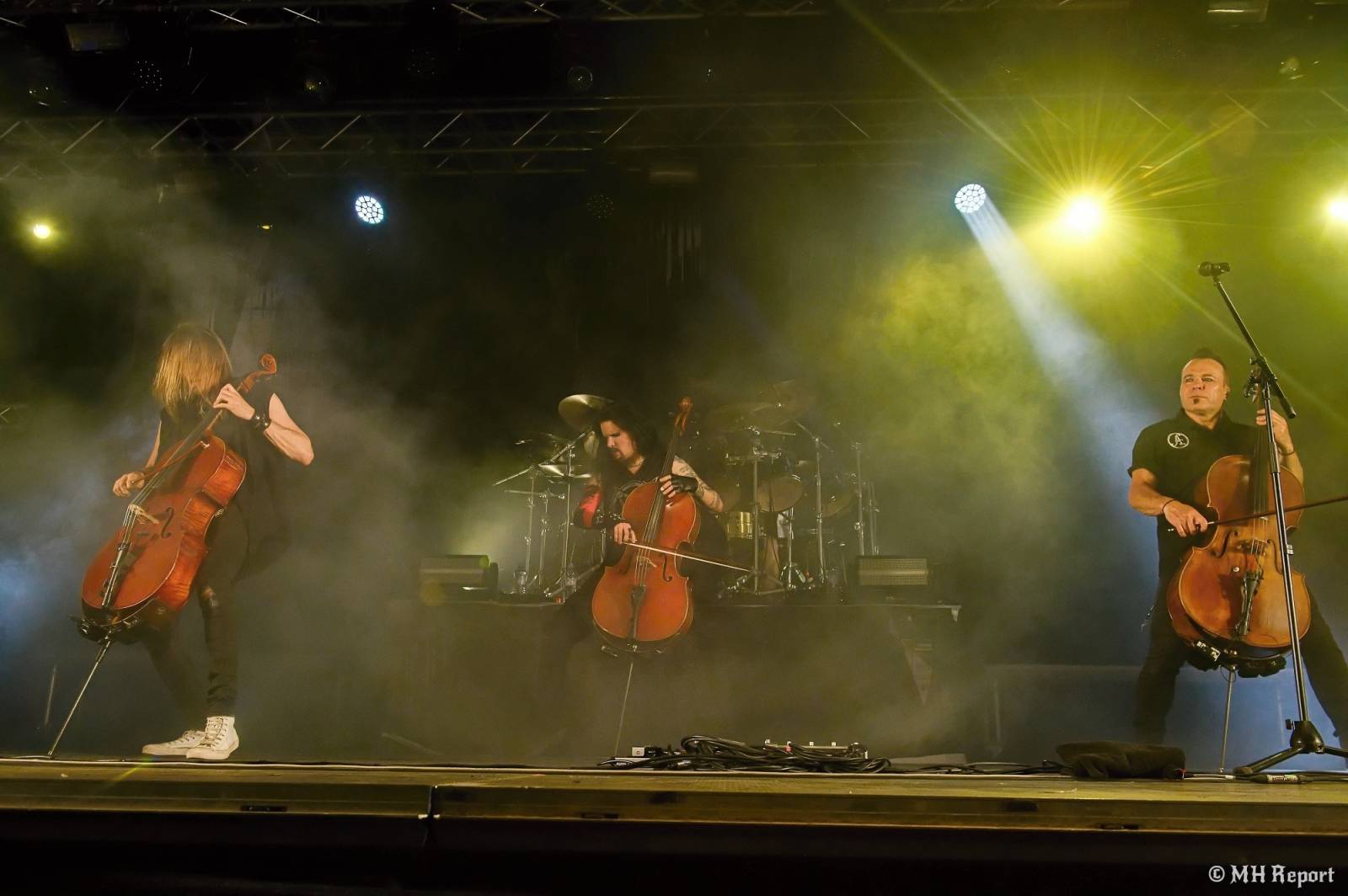 Basinfirefest uzavřel své brány. Hvězdami posledního dne byli Apocalyptica a Root