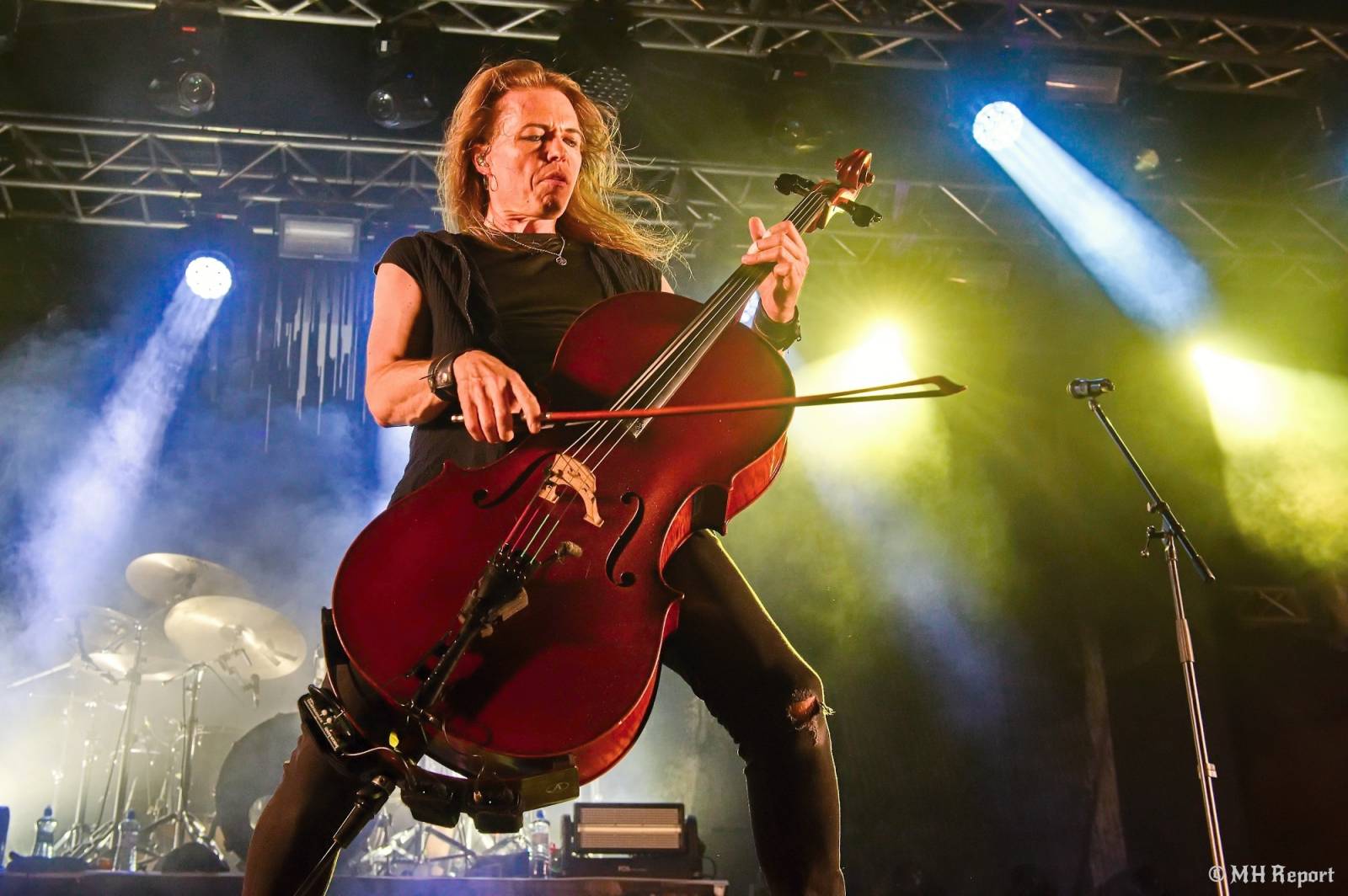 Basinfirefest uzavřel své brány. Hvězdami posledního dne byli Apocalyptica a Root