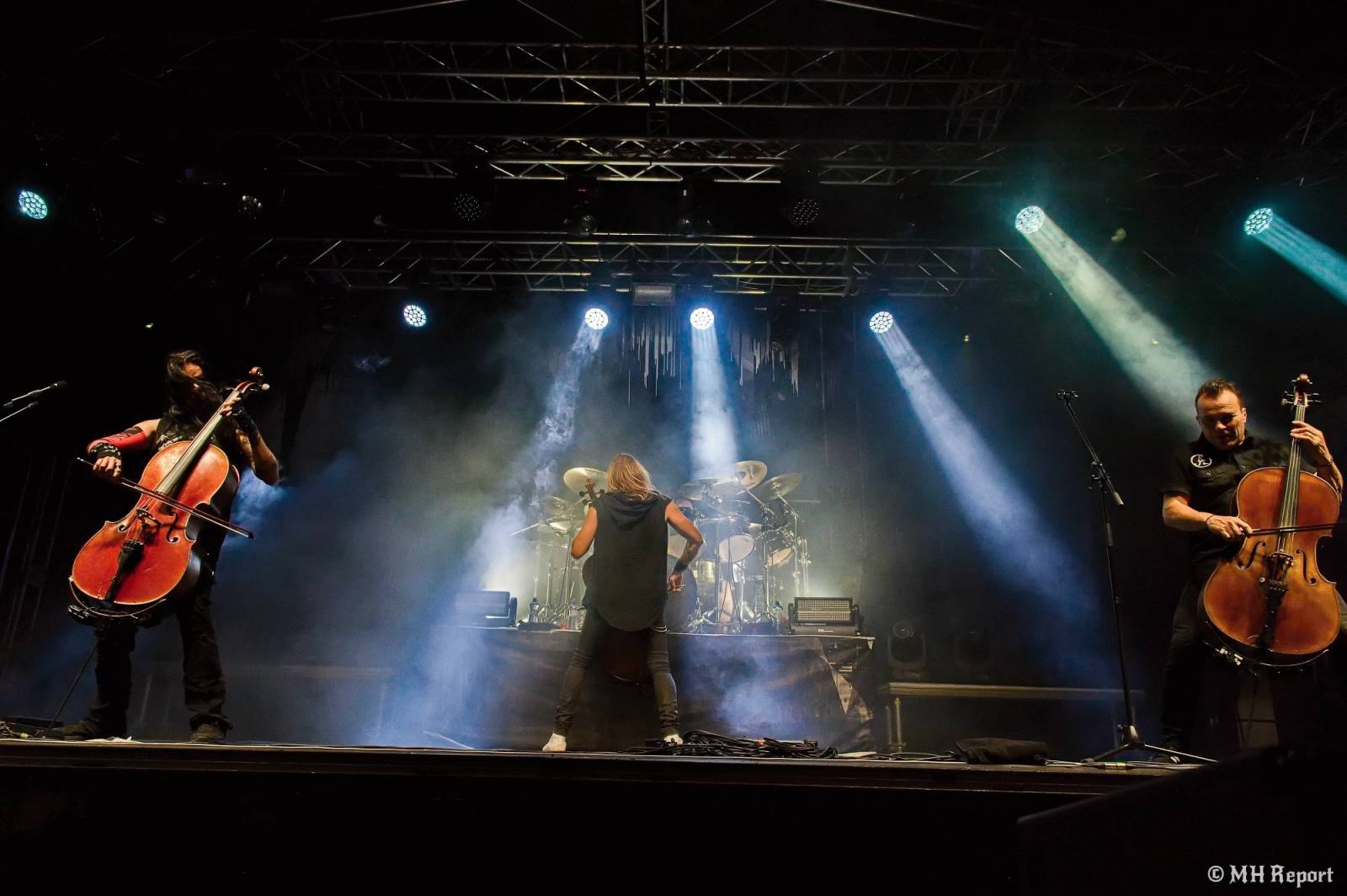 Basinfirefest uzavřel své brány. Hvězdami posledního dne byli Apocalyptica a Root