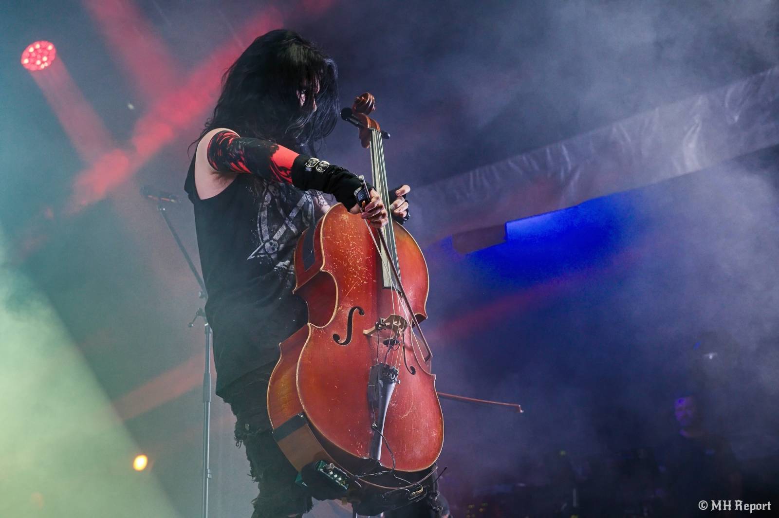 Basinfirefest uzavřel své brány. Hvězdami posledního dne byli Apocalyptica a Root