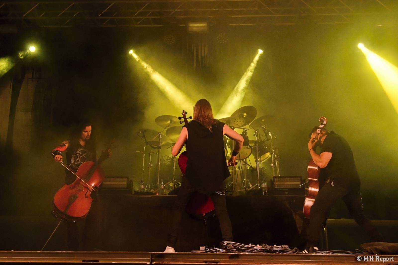Basinfirefest uzavřel své brány. Hvězdami posledního dne byli Apocalyptica a Root