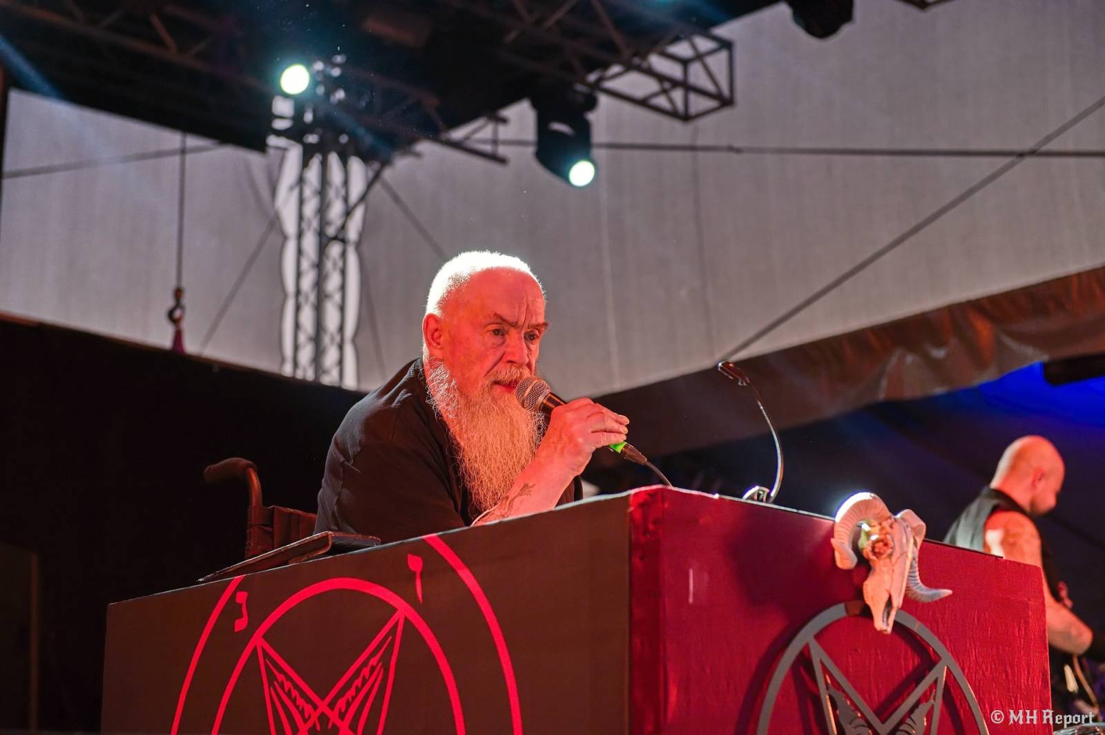 Basinfirefest uzavřel své brány. Hvězdami posledního dne byli Apocalyptica a Root