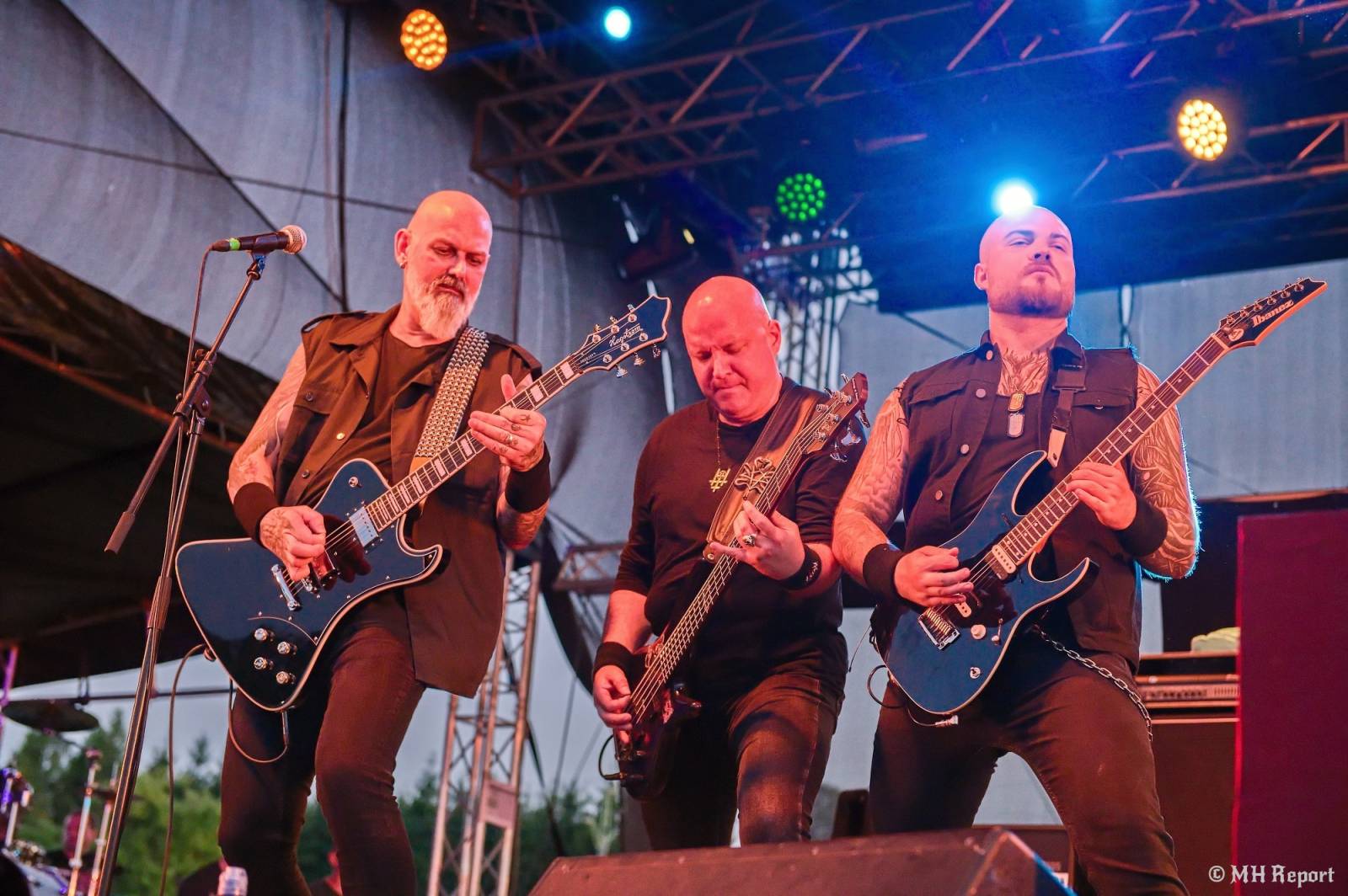 Basinfirefest uzavřel své brány. Hvězdami posledního dne byli Apocalyptica a Root