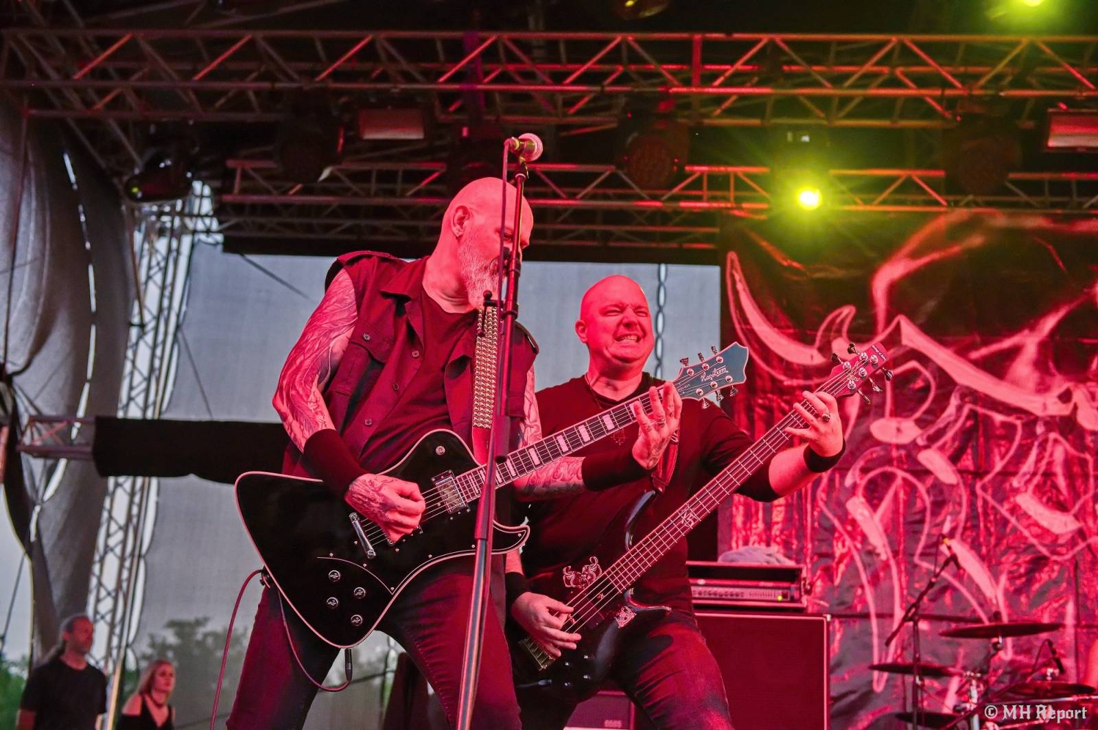 Basinfirefest uzavřel své brány. Hvězdami posledního dne byli Apocalyptica a Root