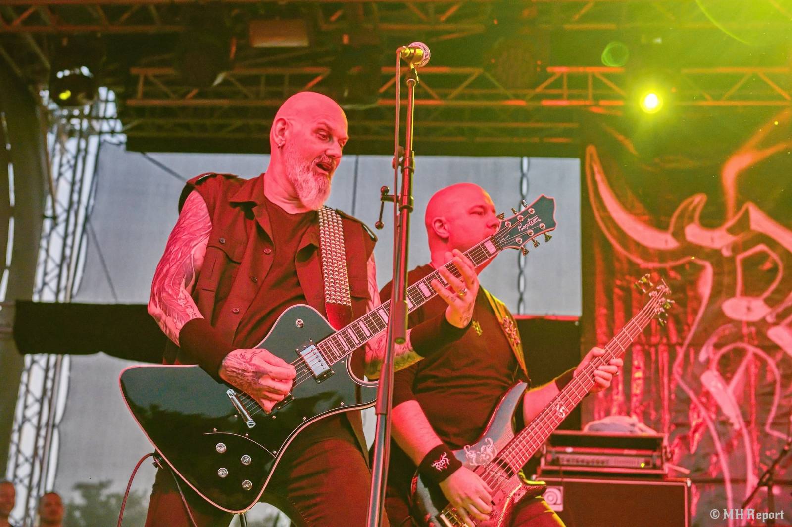 Basinfirefest uzavřel své brány. Hvězdami posledního dne byli Apocalyptica a Root