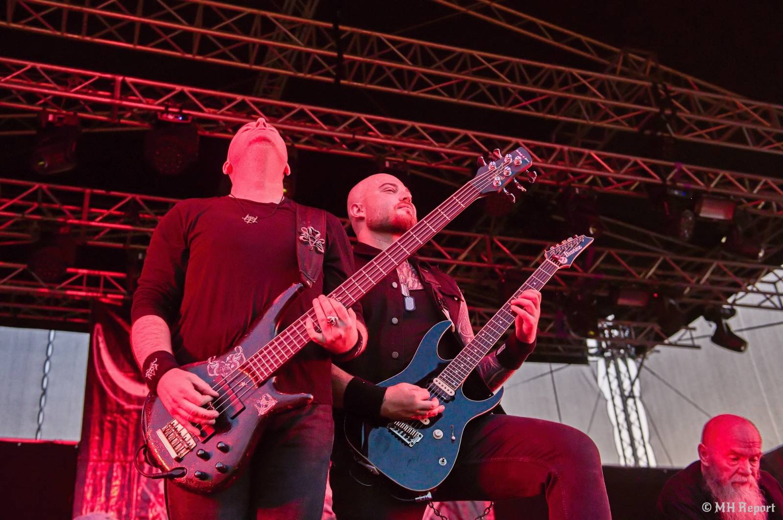 Basinfirefest uzavřel své brány. Hvězdami posledního dne byli Apocalyptica a Root