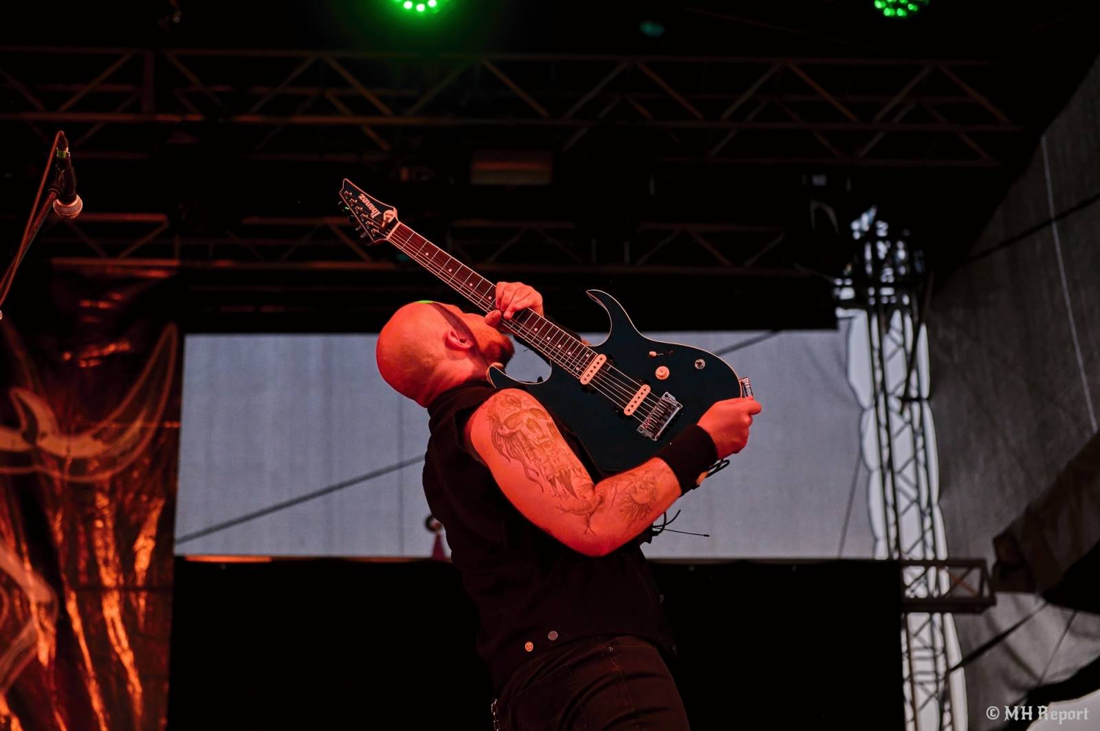 Basinfirefest uzavřel své brány. Hvězdami posledního dne byli Apocalyptica a Root