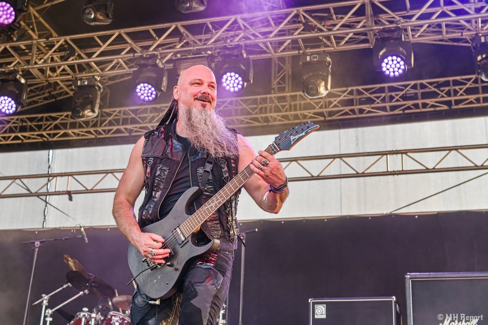 Basinfirefest uzavřel své brány. Hvězdami posledního dne byli Apocalyptica a Root