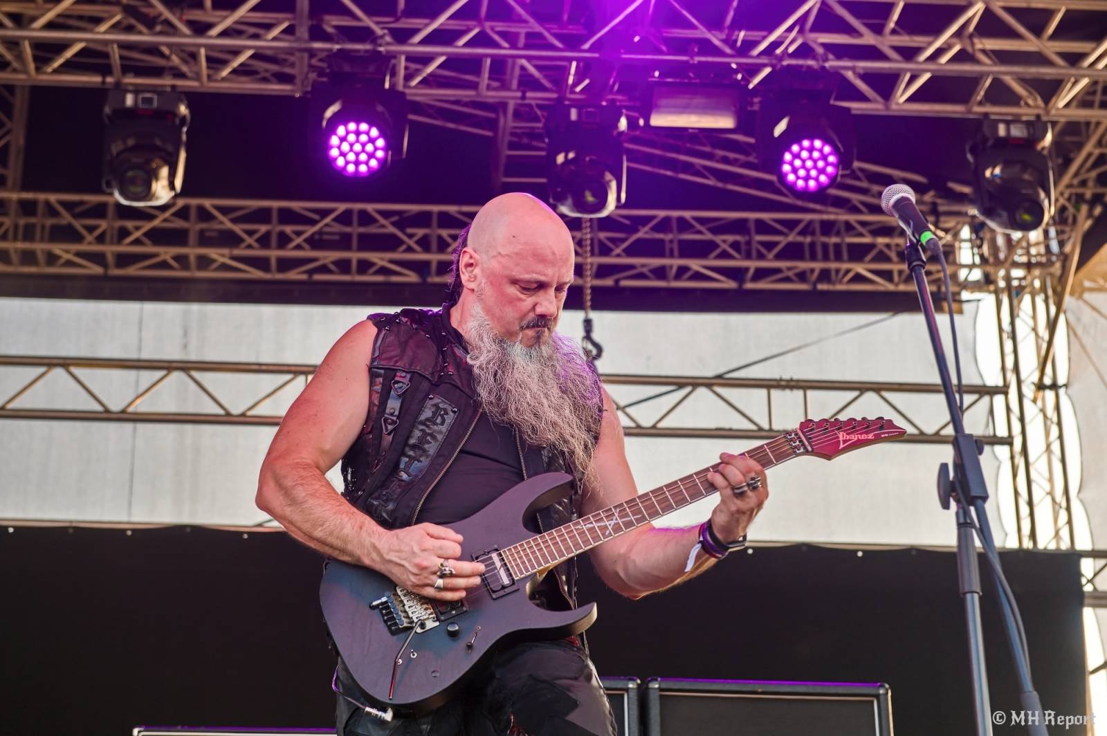 Basinfirefest uzavřel své brány. Hvězdami posledního dne byli Apocalyptica a Root