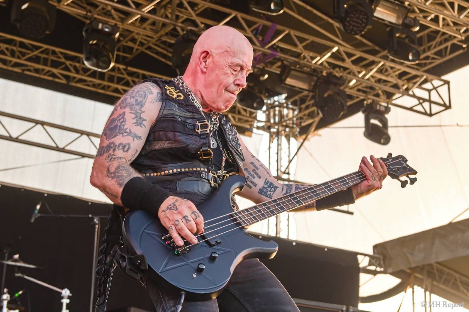 Basinfirefest uzavřel své brány. Hvězdami posledního dne byli Apocalyptica a Root