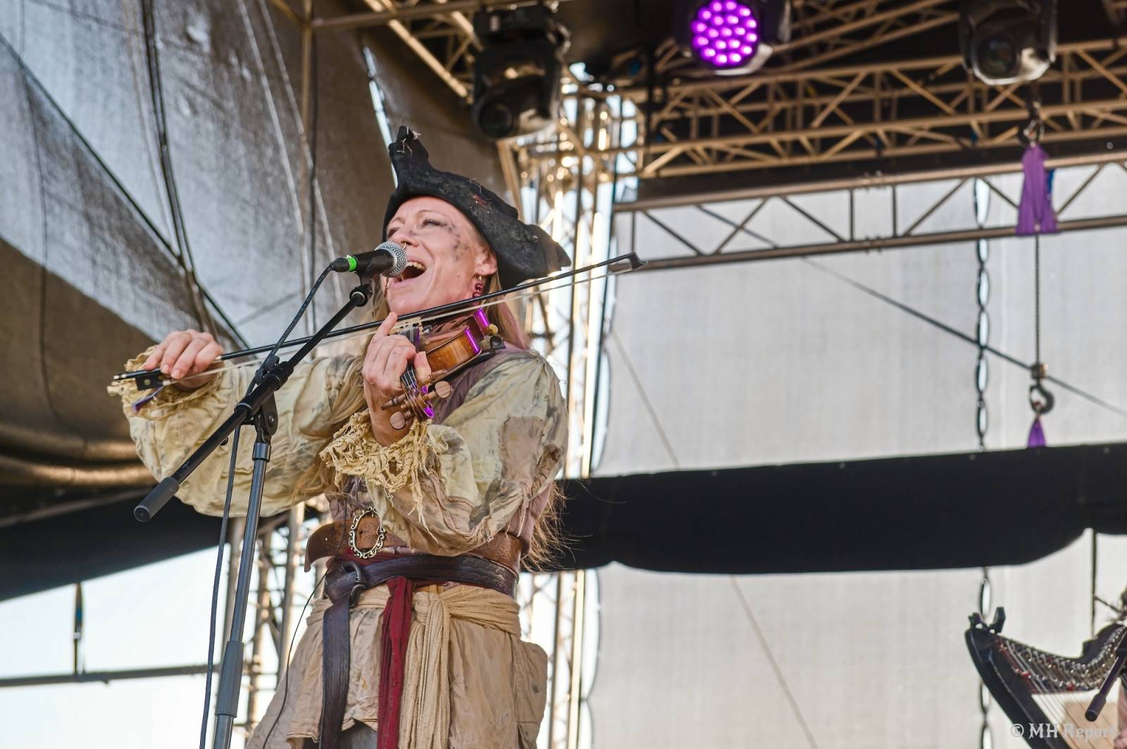 Basinfirefest uzavřel své brány. Hvězdami posledního dne byli Apocalyptica a Root
